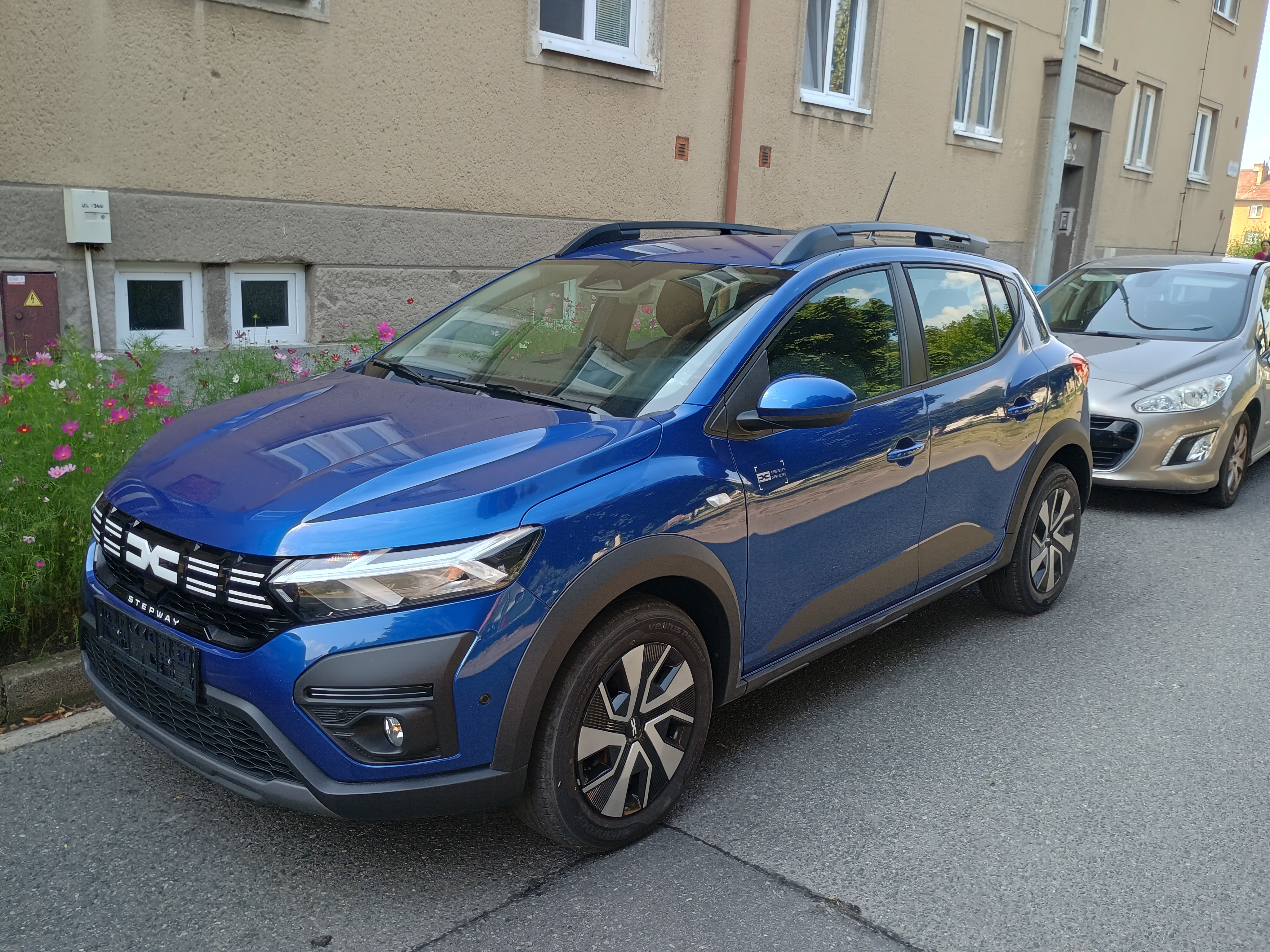 Auto Centrum Jih 2000 člen skupiny AUTO UH a.s. foto 4