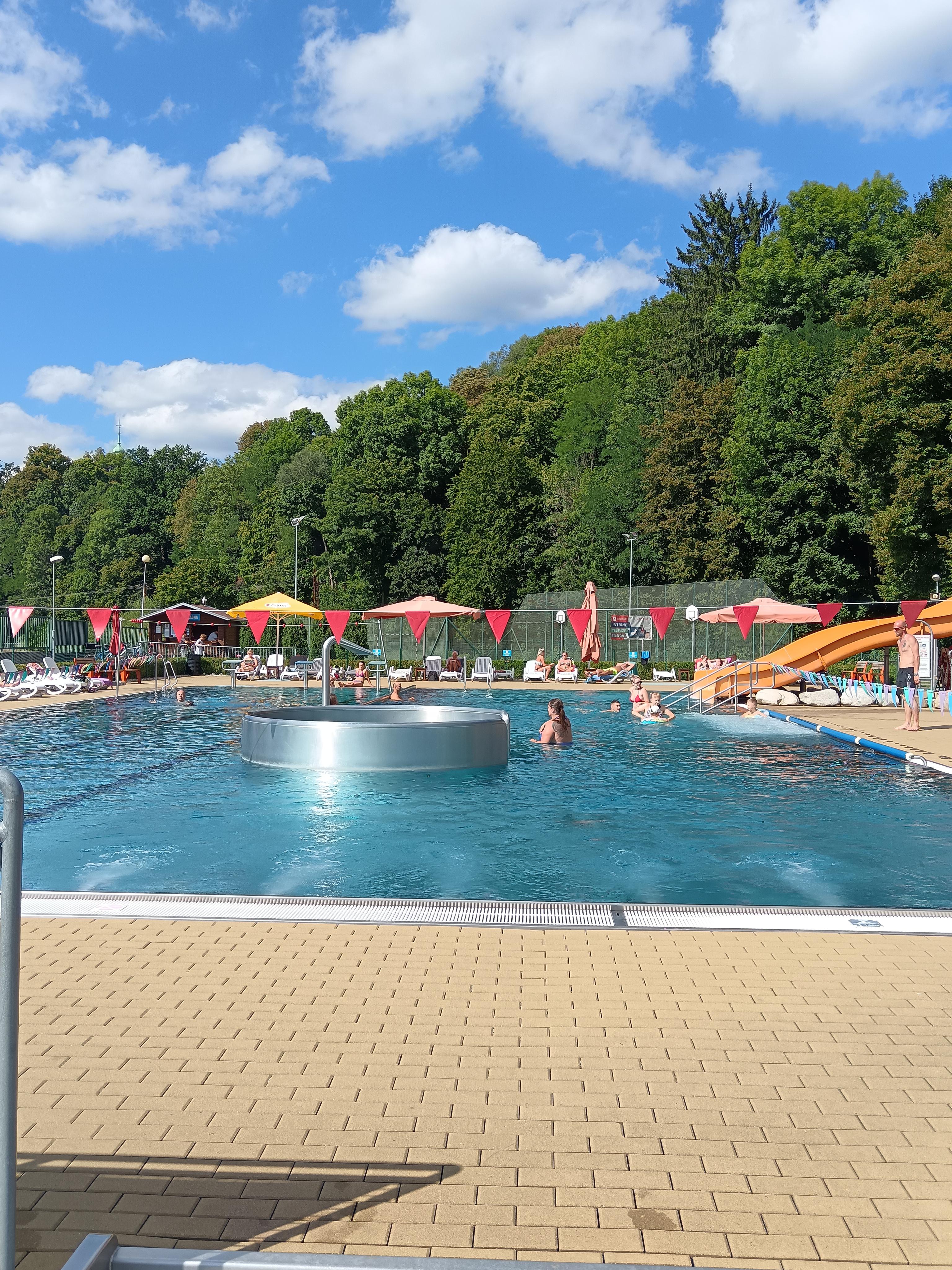 Koupaliště Pod Pecníkem Vsetín foto 2