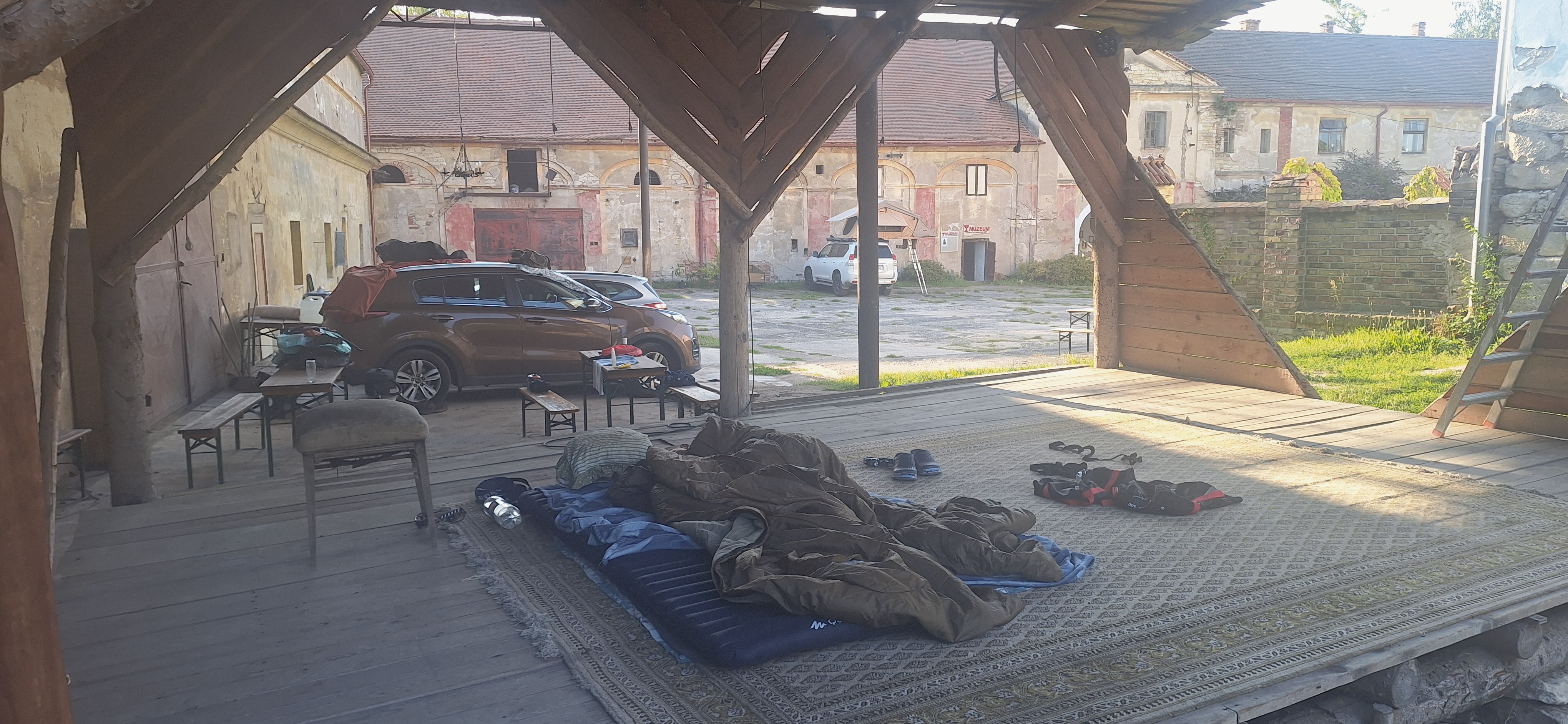 Ubytování na zámku Pátek foto 6