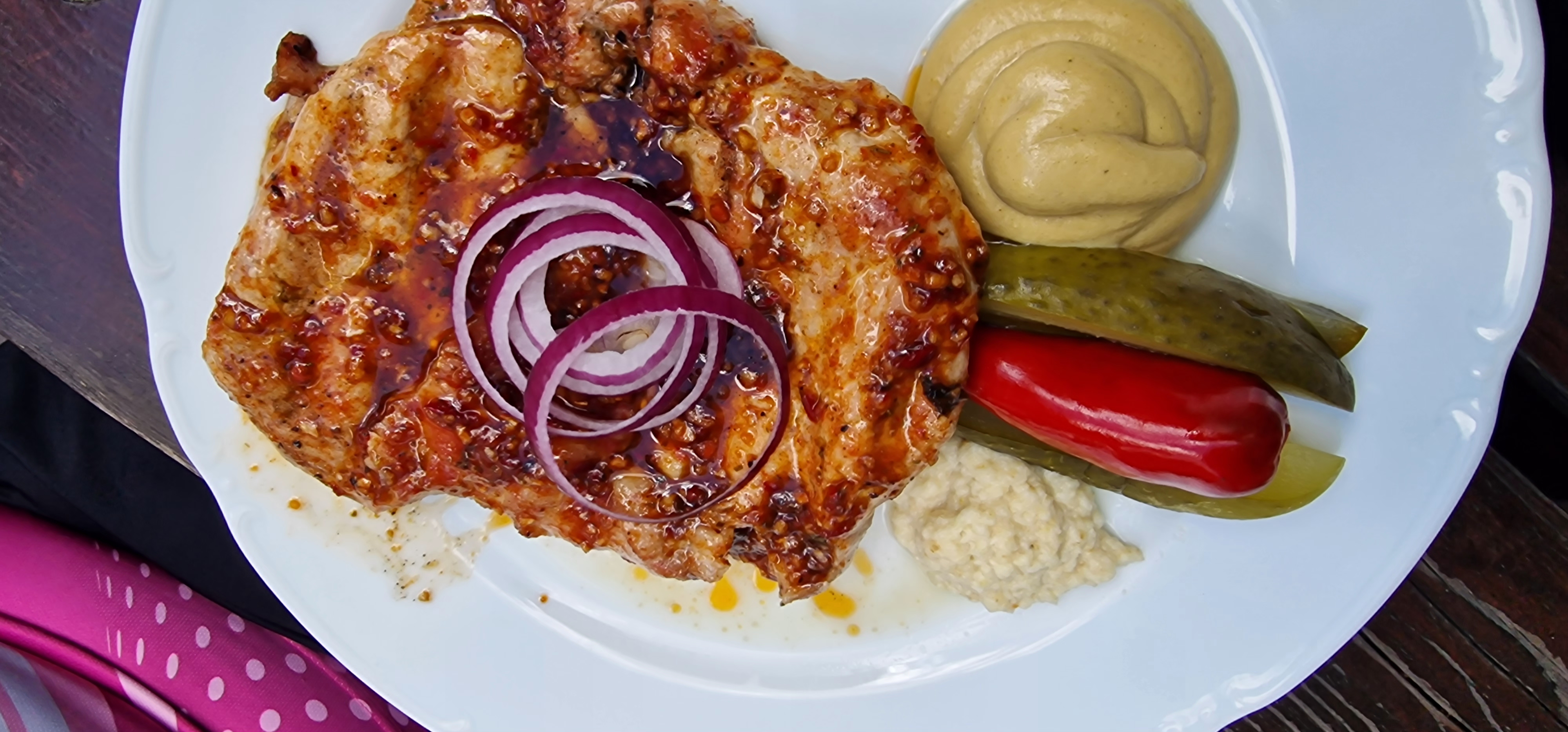 Zahradní restaurace Pod Lípou foto 4