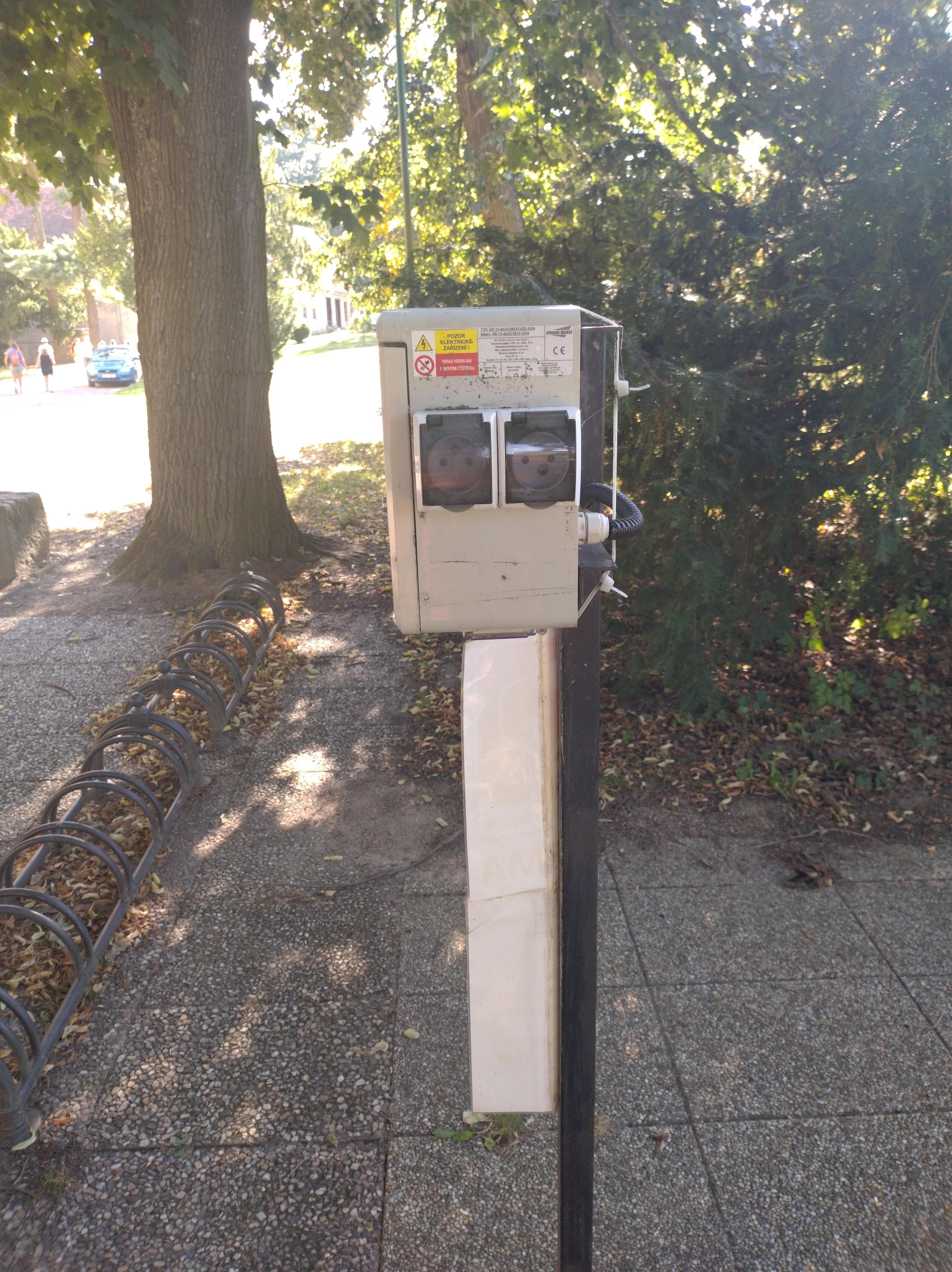 Nabíjecí stanice Zámek Choltice foto 6