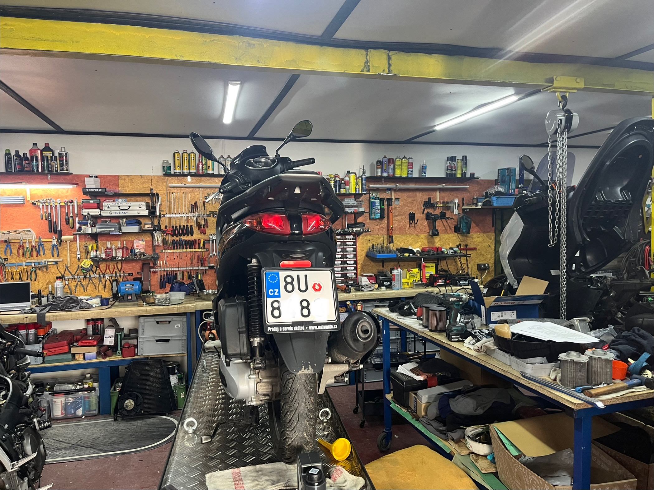Motodílna Lubina foto 3