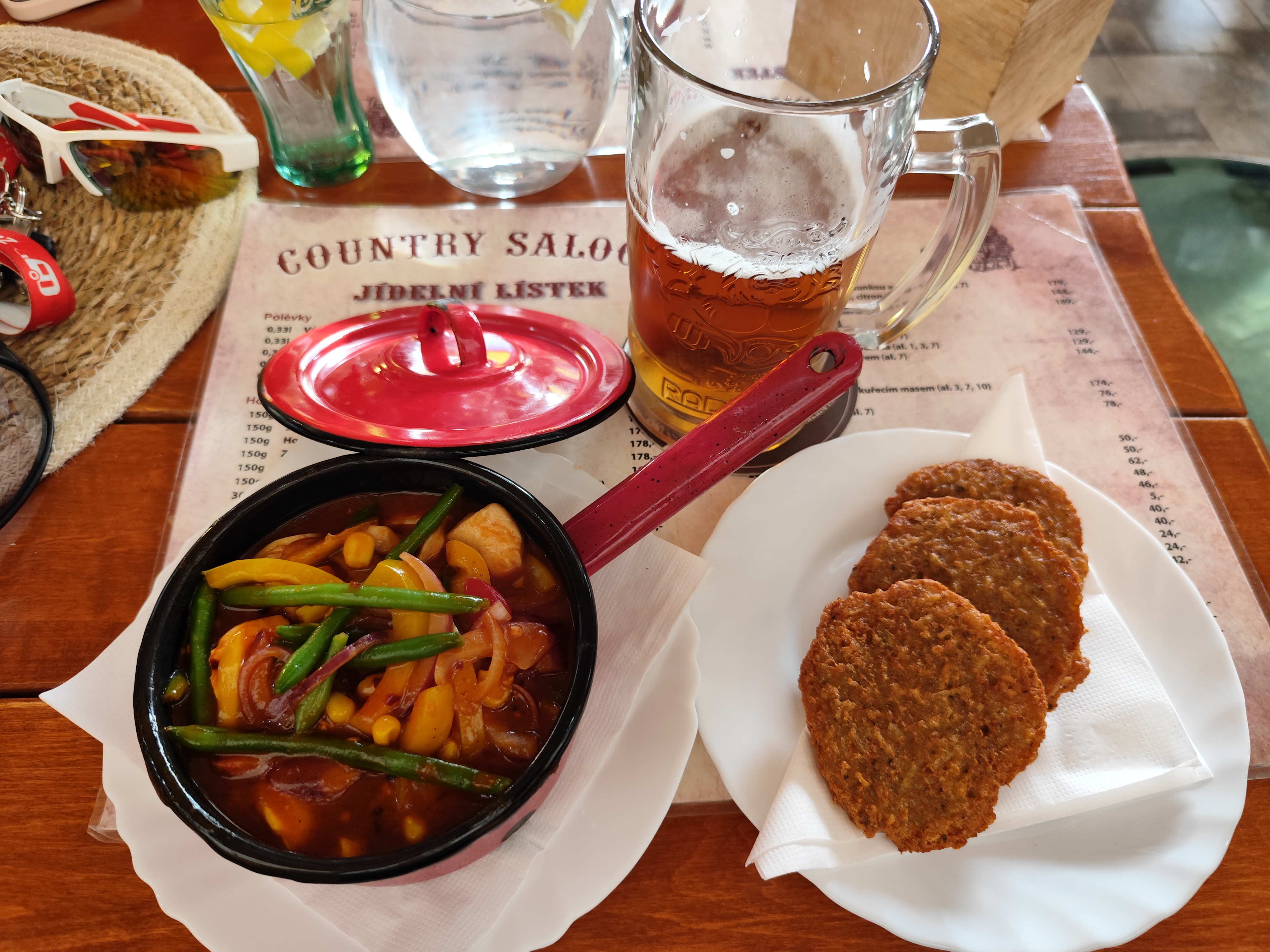 Restaurace COUNTRY SALOON foto 4