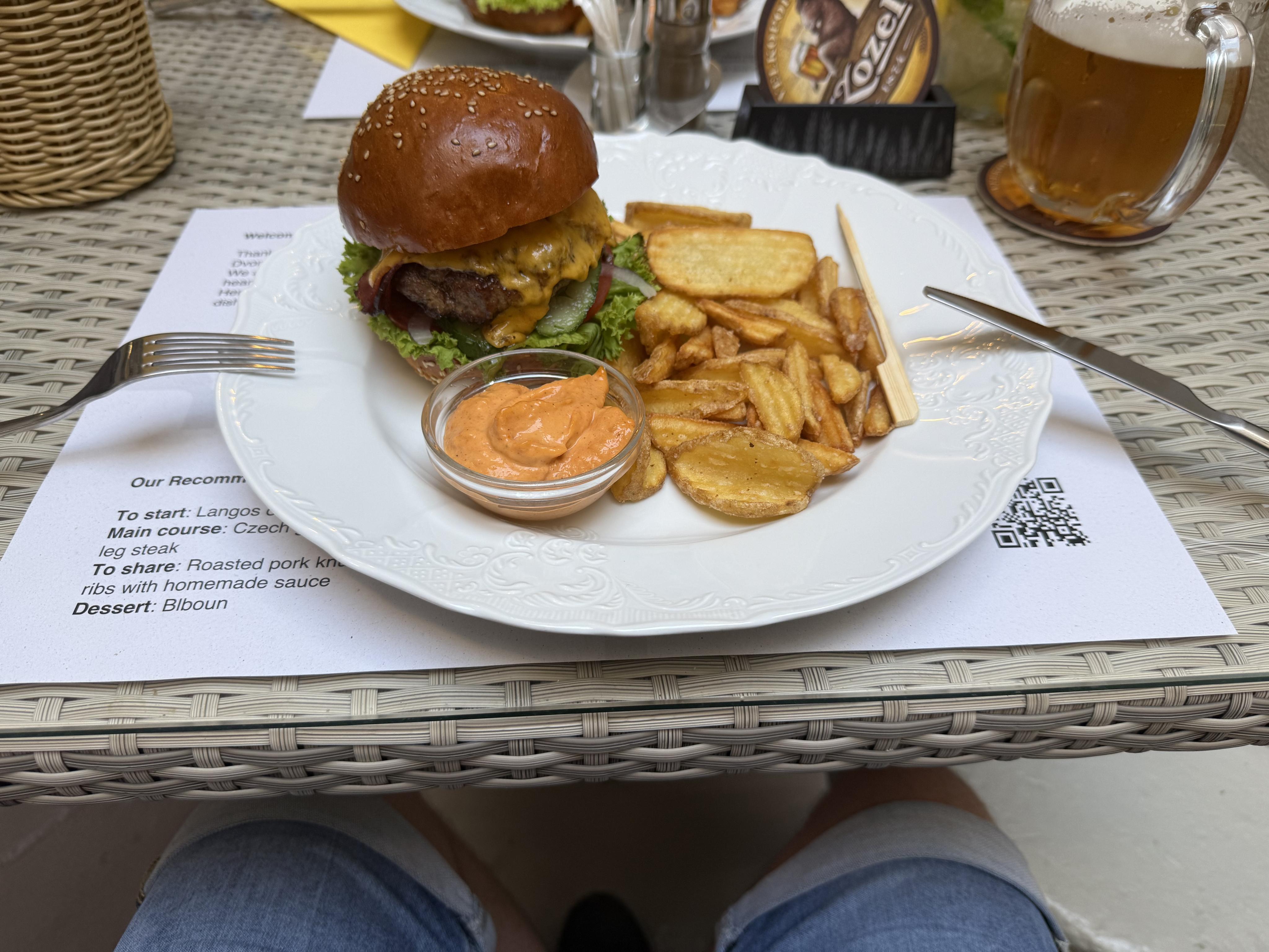 Restaurace Dvorek pod Hradem foto 2