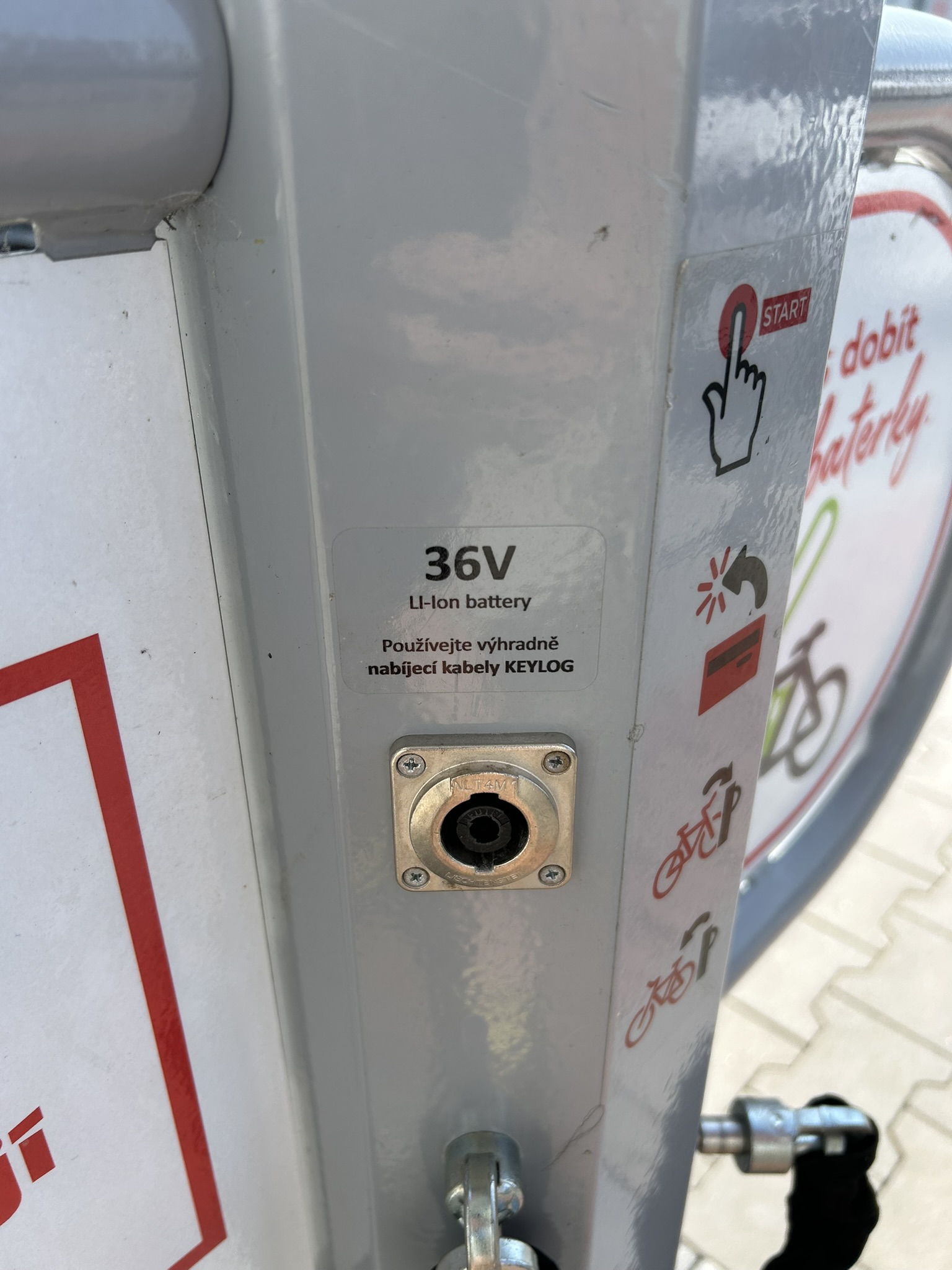 Nabíjecí stanice pro elektrokola foto 1