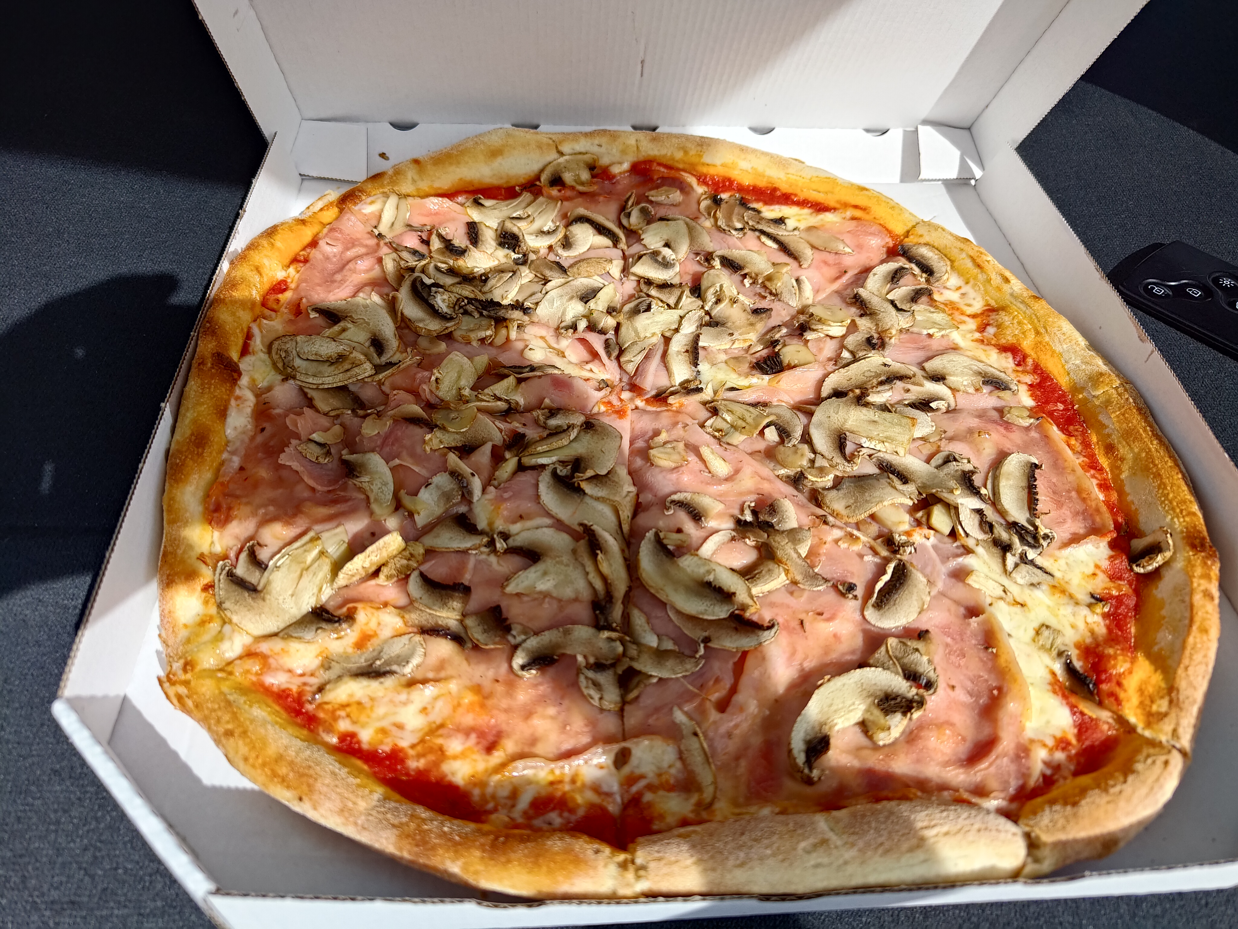 Pizza & kebab KOMO foto 1