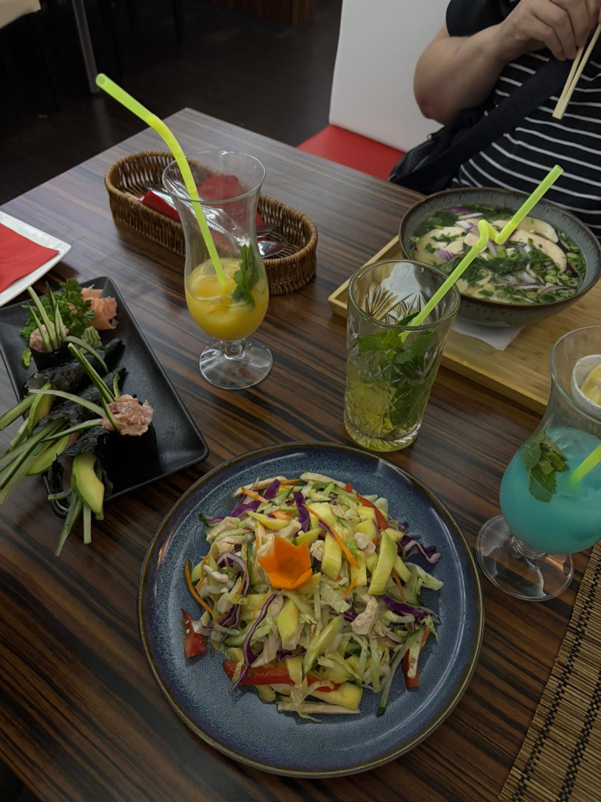 MIOMI SUSHI Restaurant foto 3