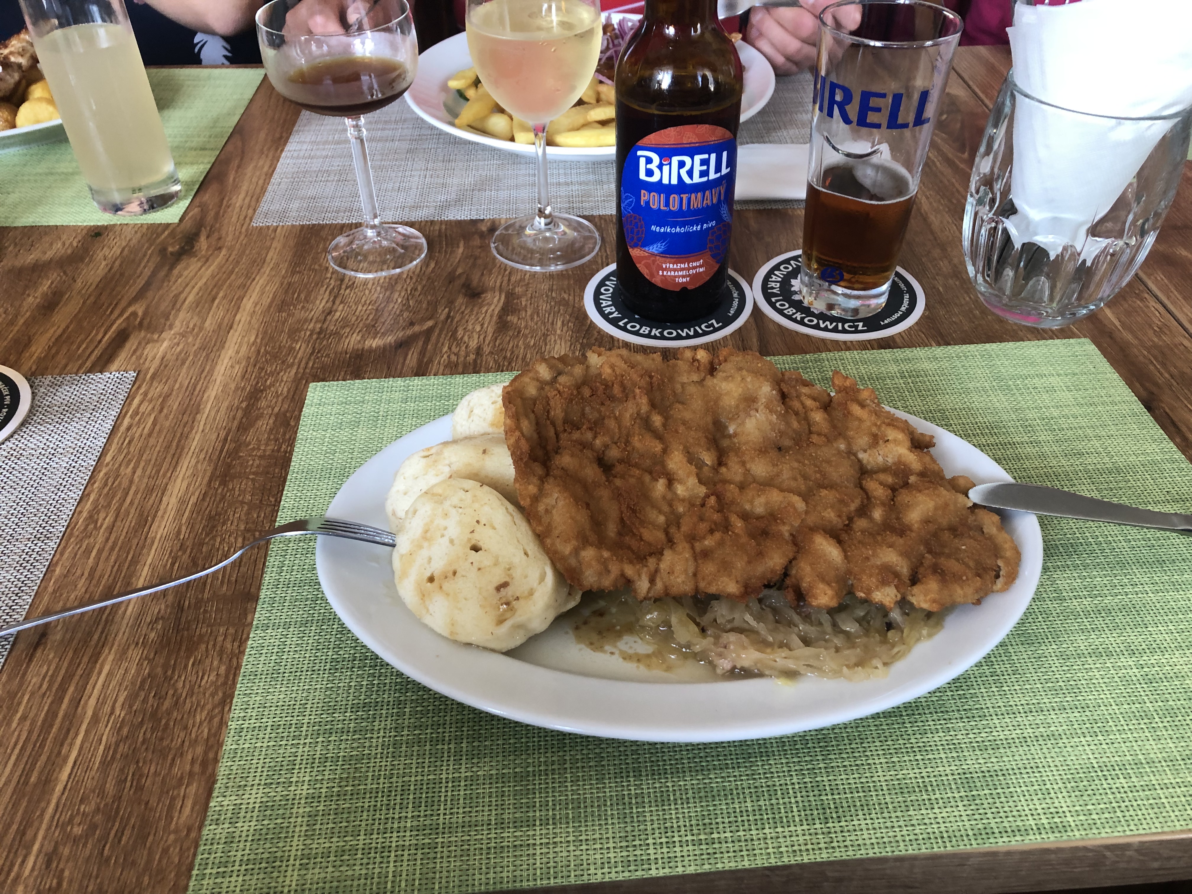 Restaurace Zlatá studna foto 4