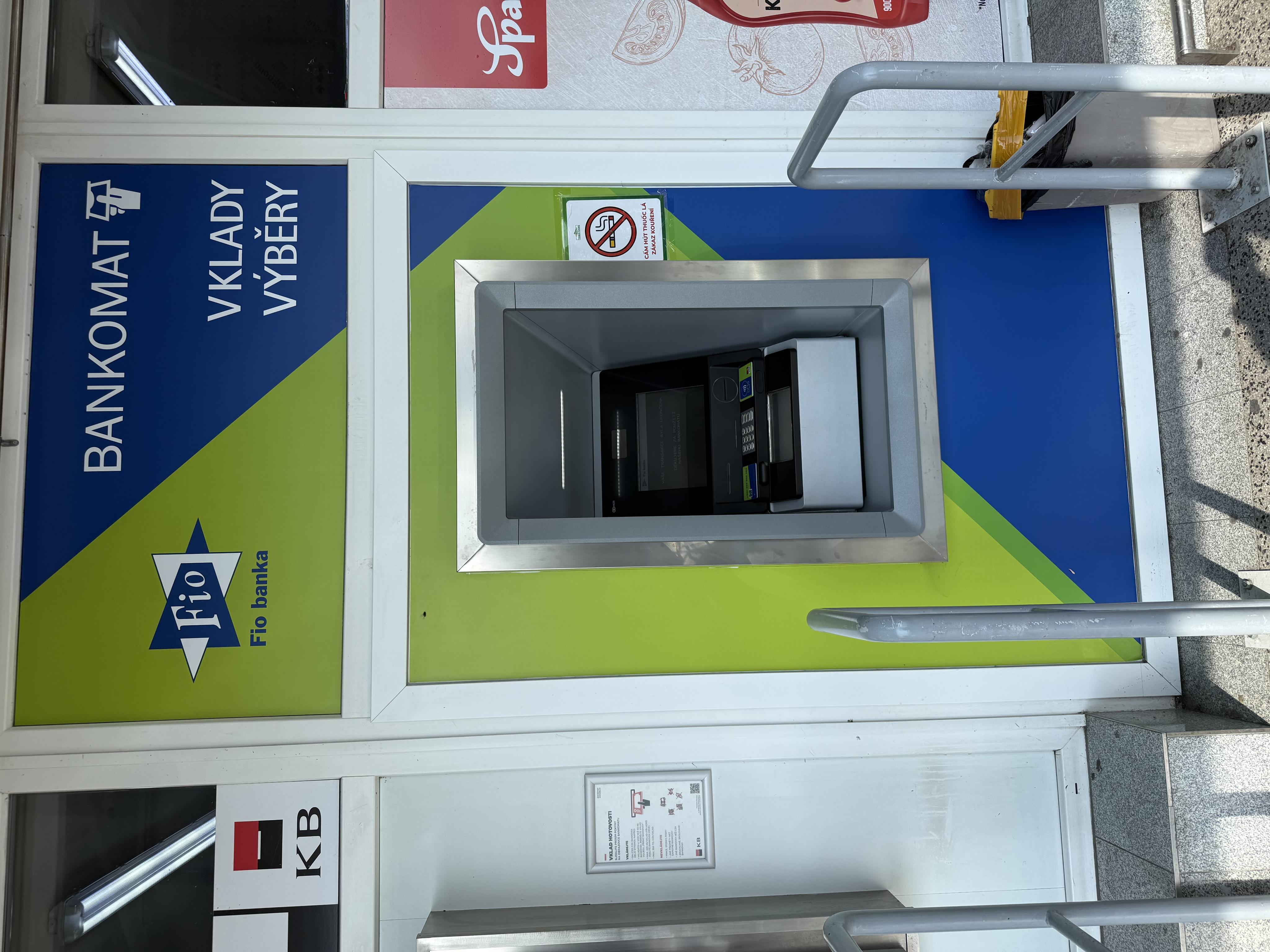 Bankomat Fio banky foto 2