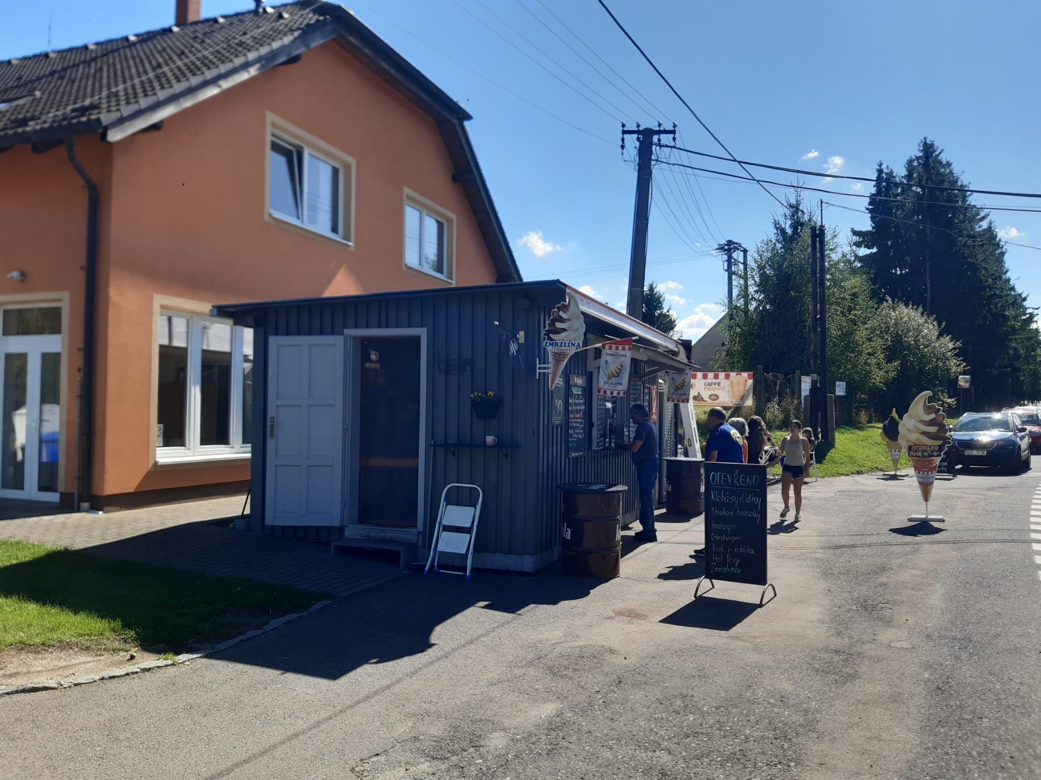 Točená zmrzlima & občerstvení Černíny foto 3