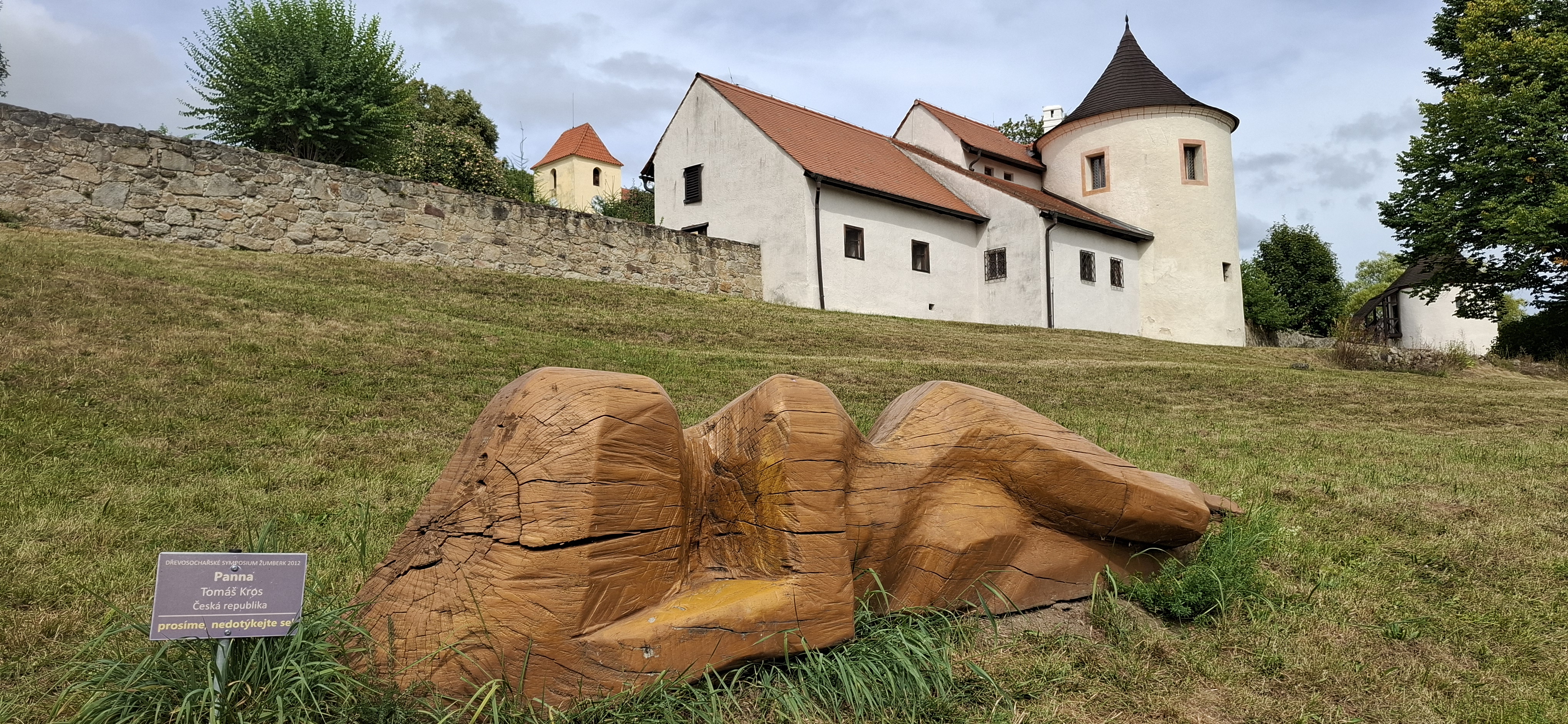 Tvrz Žumberk u Nových Hradů foto 4