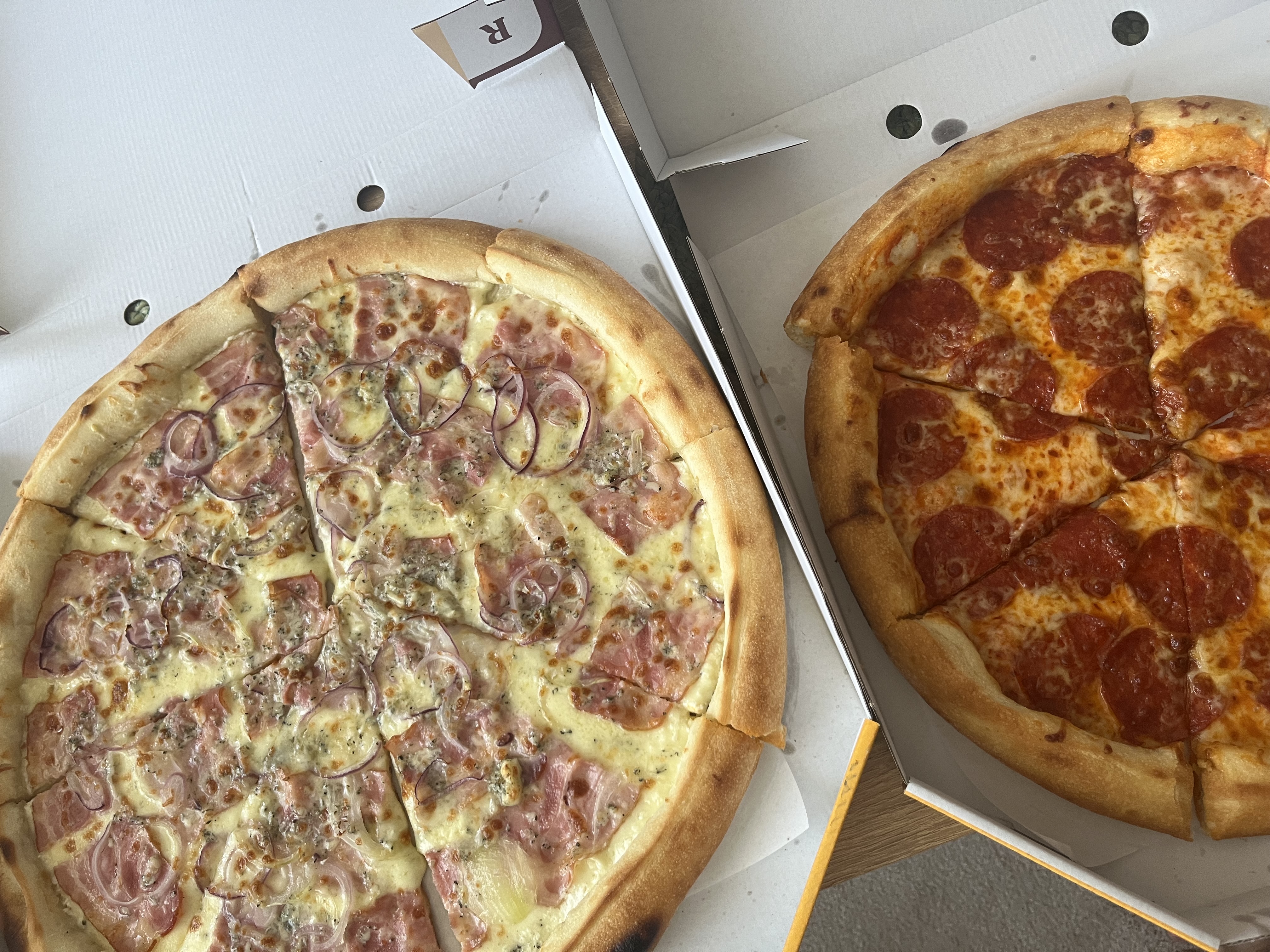 Rud's pizza foto 2