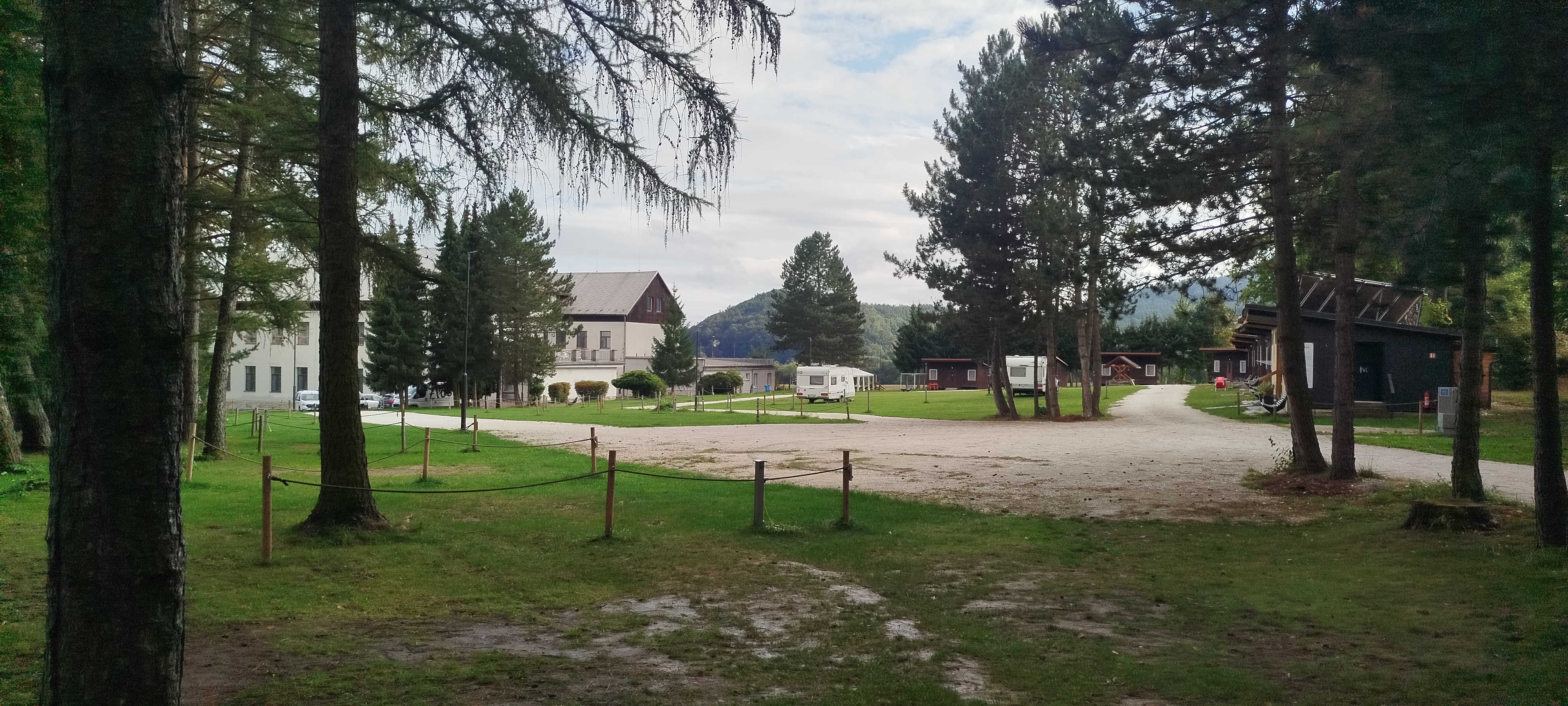 Karavan Kemp Zlosin foto 3