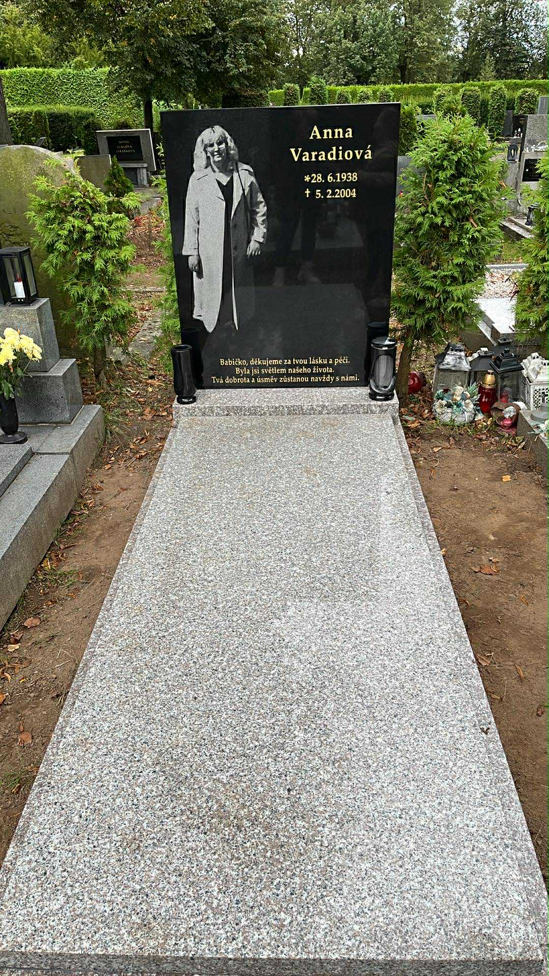 Kamenosochařství Holanec - pobočka Hradec Králové foto 3