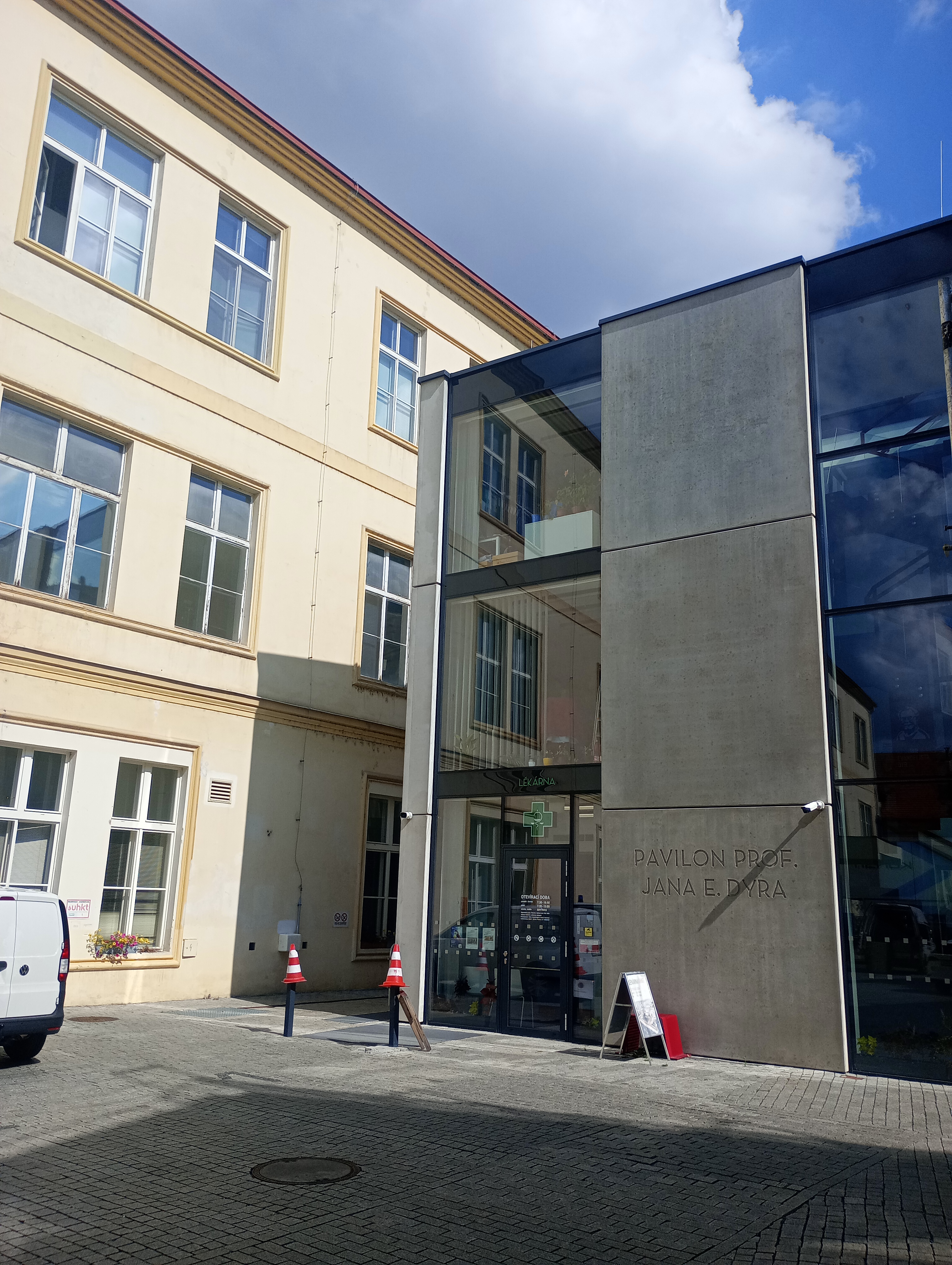 Ústav hematologie a krevní transfuze Praha foto 4