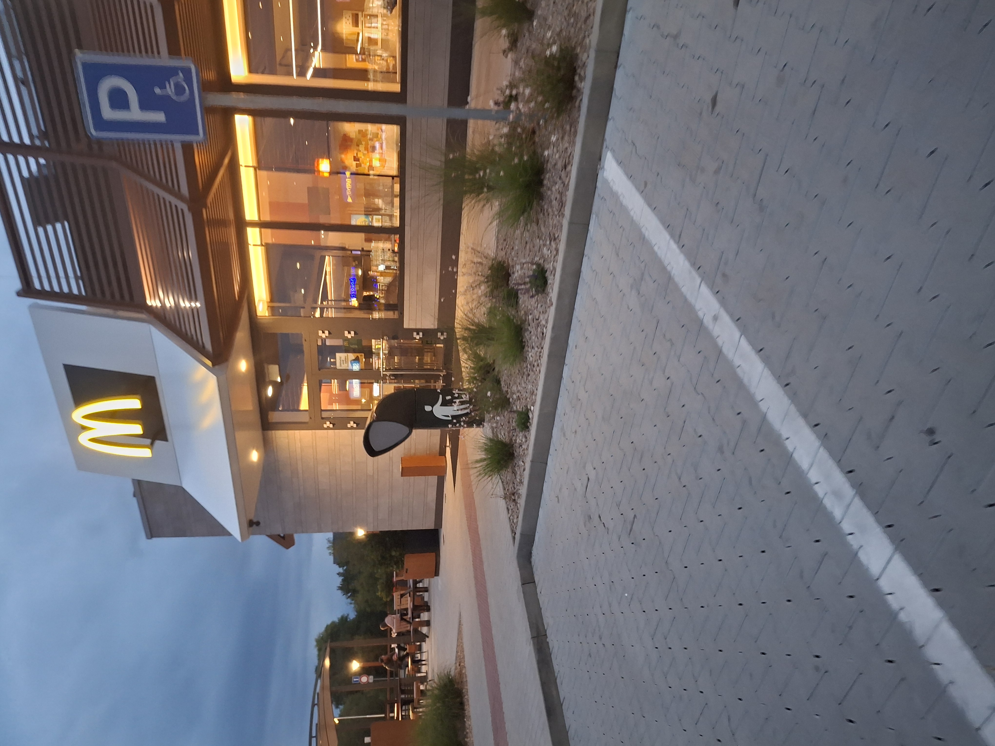 McDonald`s foto 6