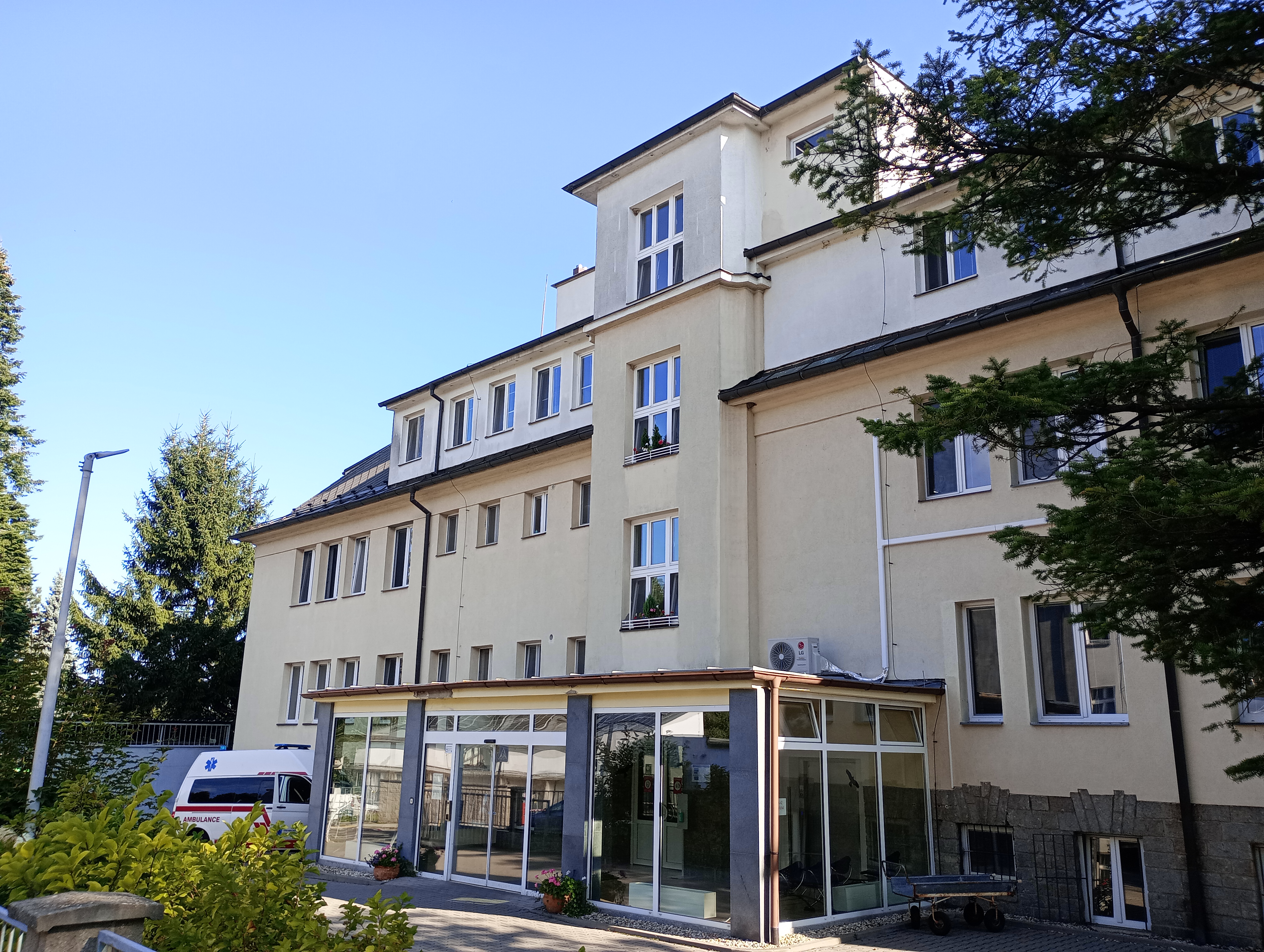 Nemocnice následné a rehabilitační péče Vojkov foto 4