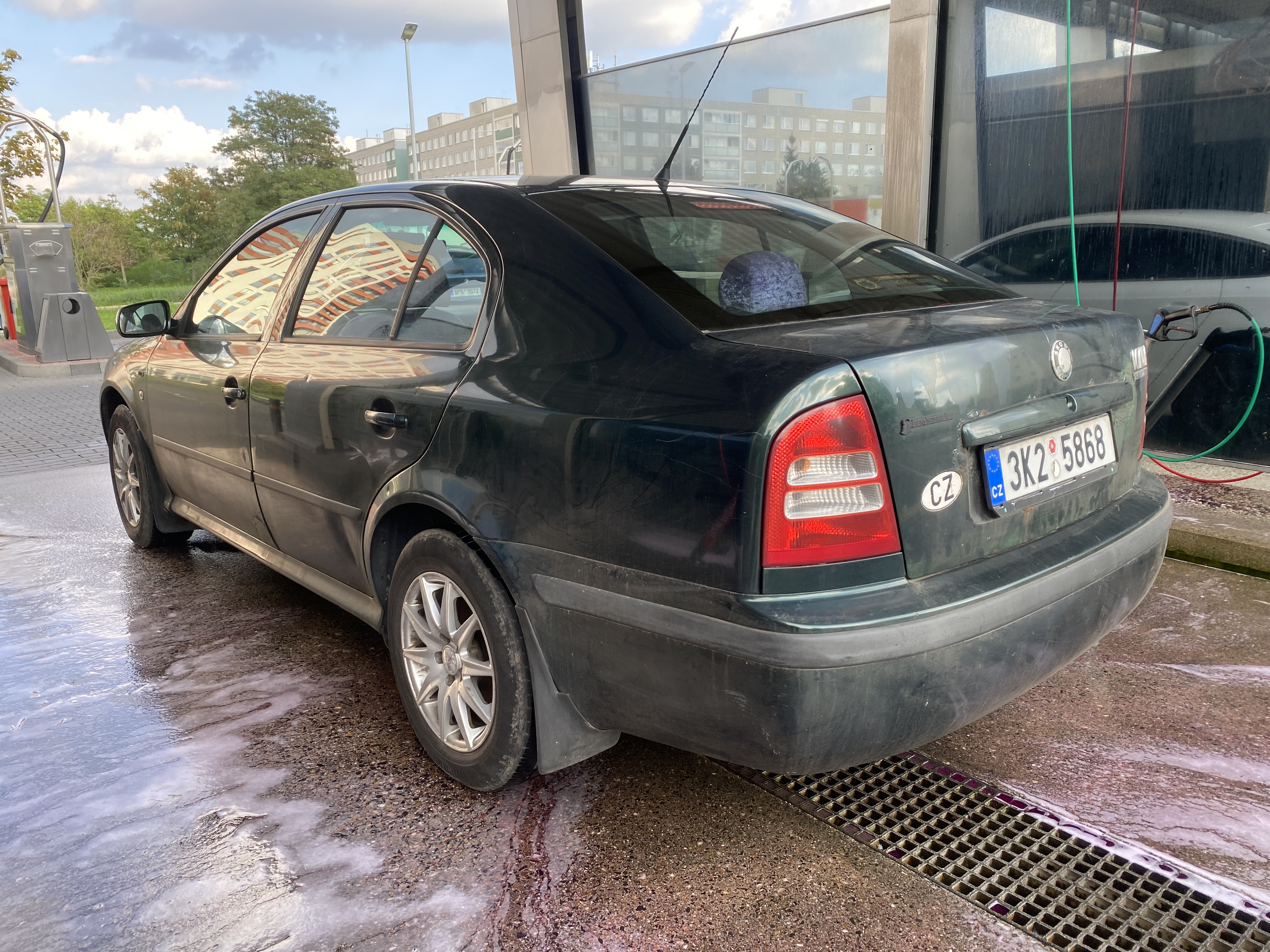 FIRST CARWASH foto 3