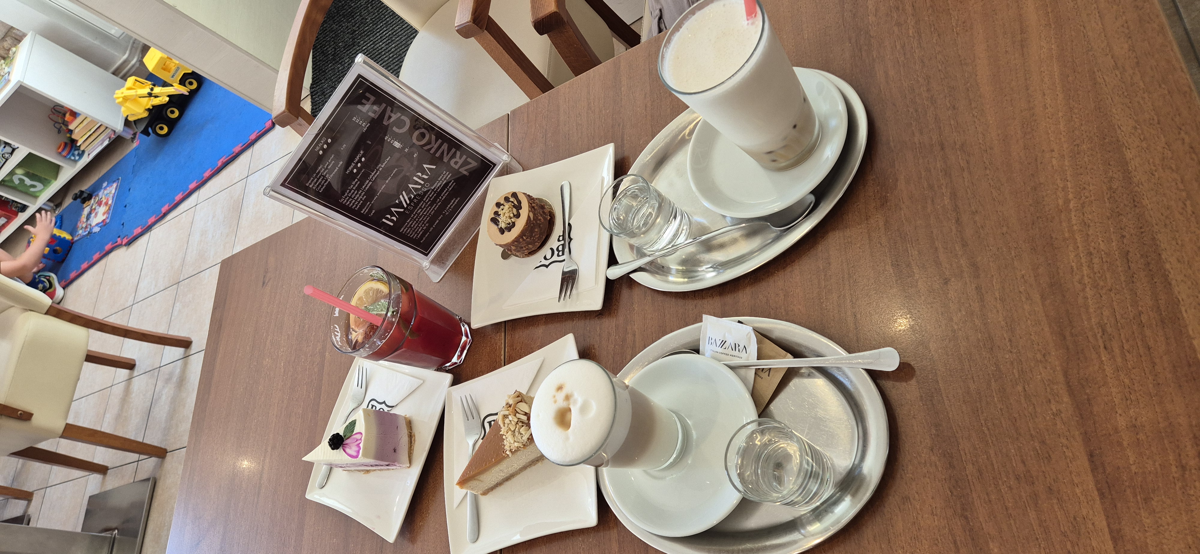 Zrnko cafe foto 2
