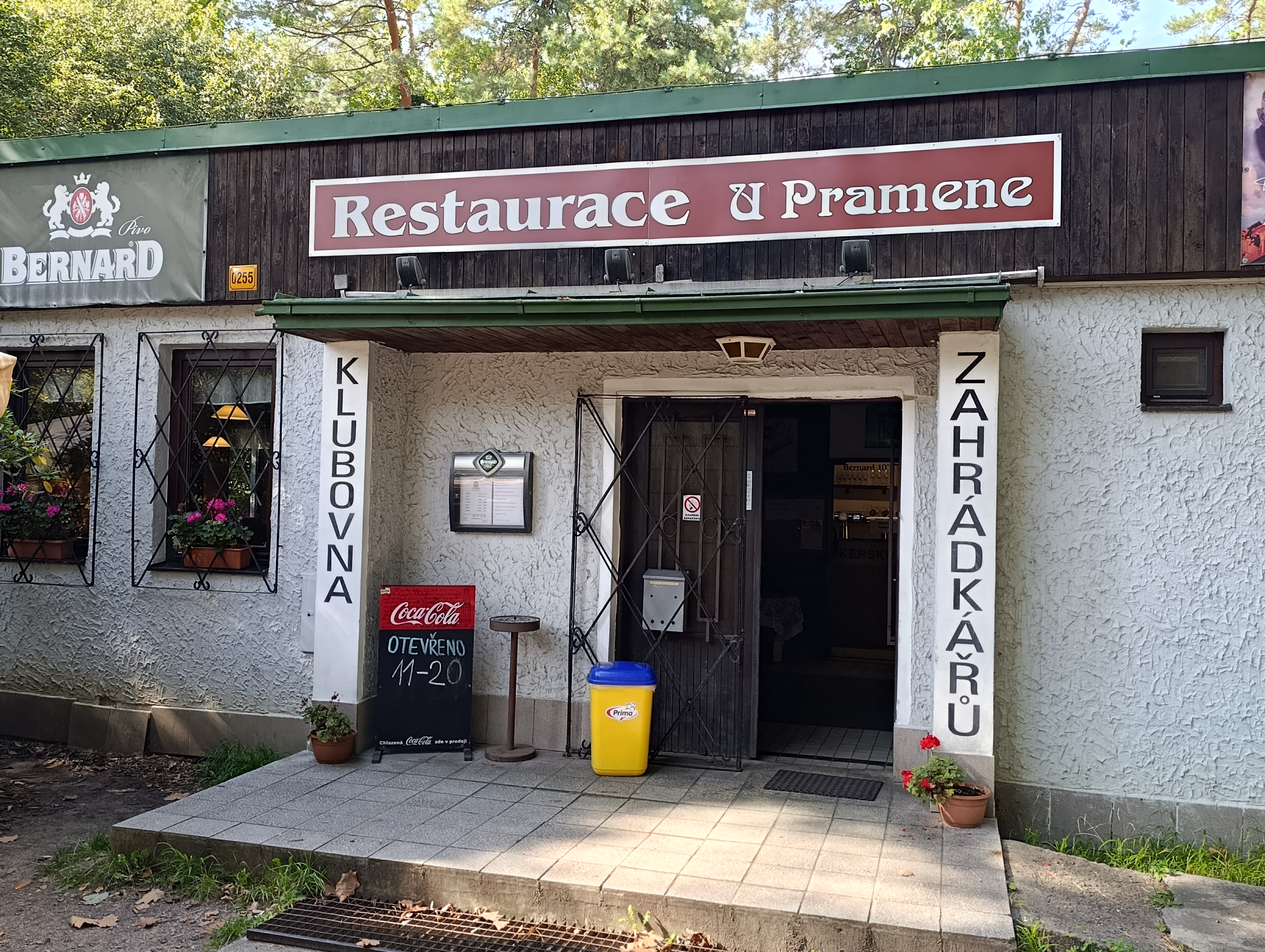 Restaurace u Pramene - Klubovna zahrádkářů Kersko foto 2