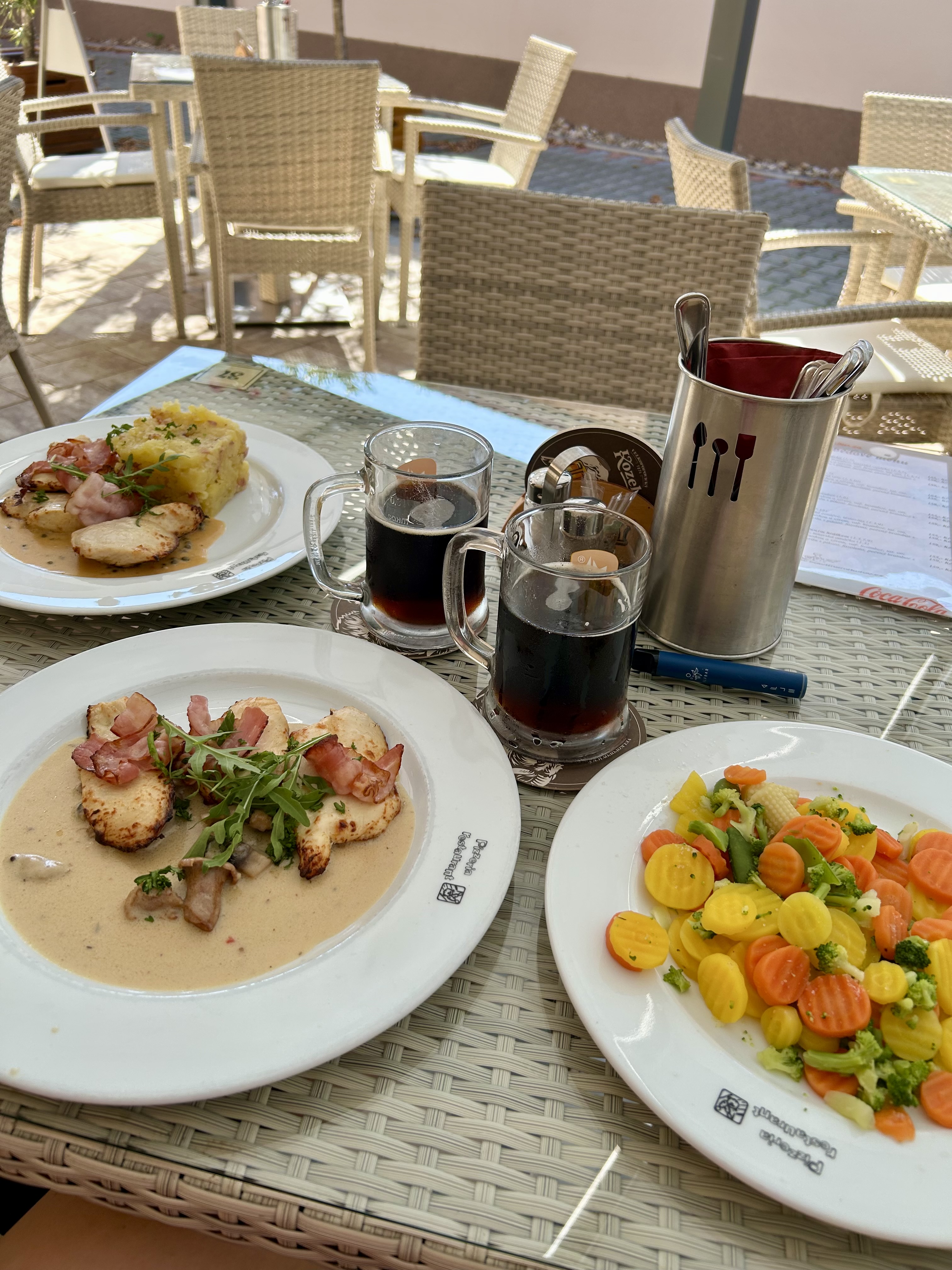 Bowling sport centrum Mikulov - Pizzeria - Restaurant foto 3