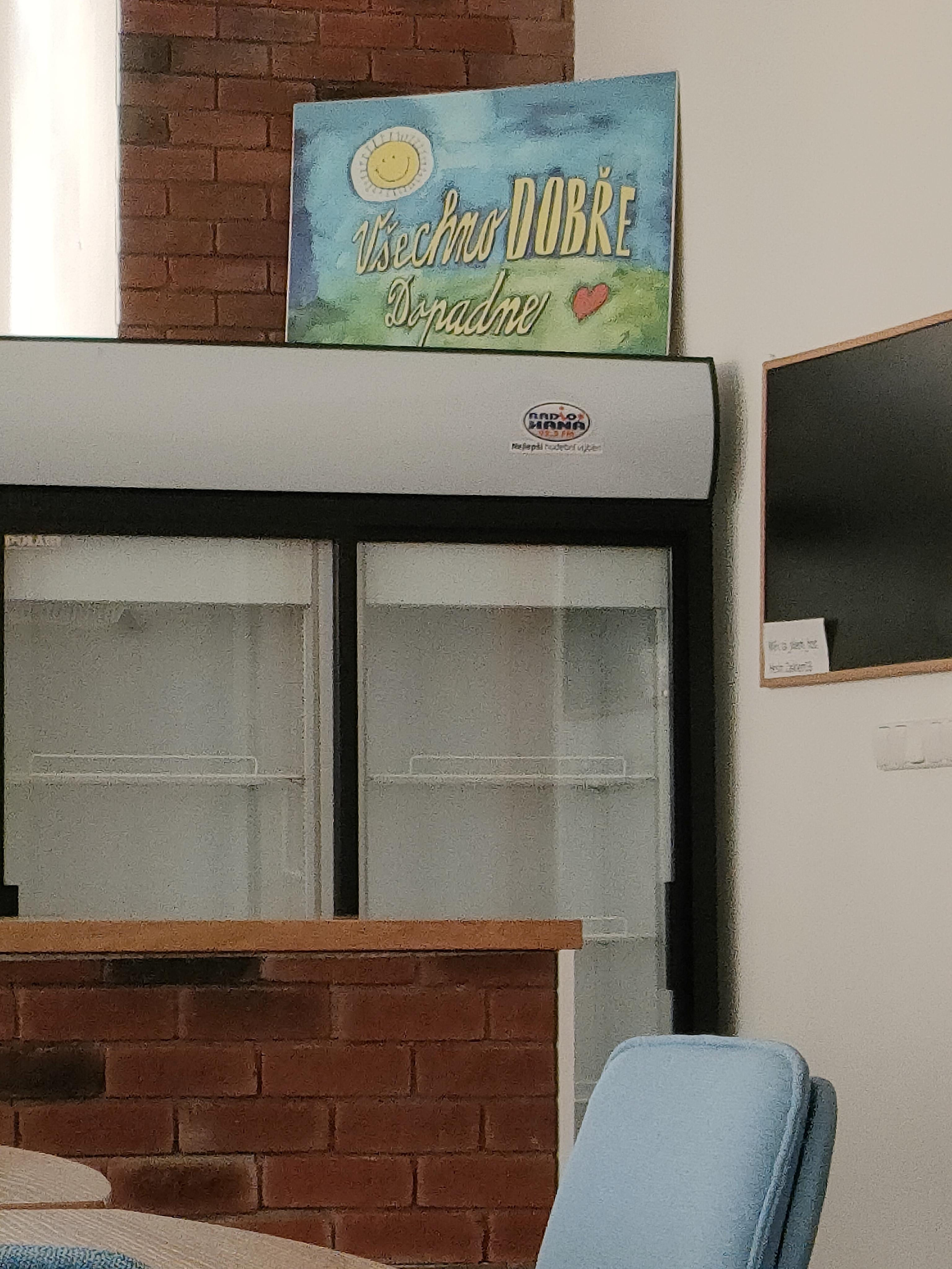 Za sklem foto 2
