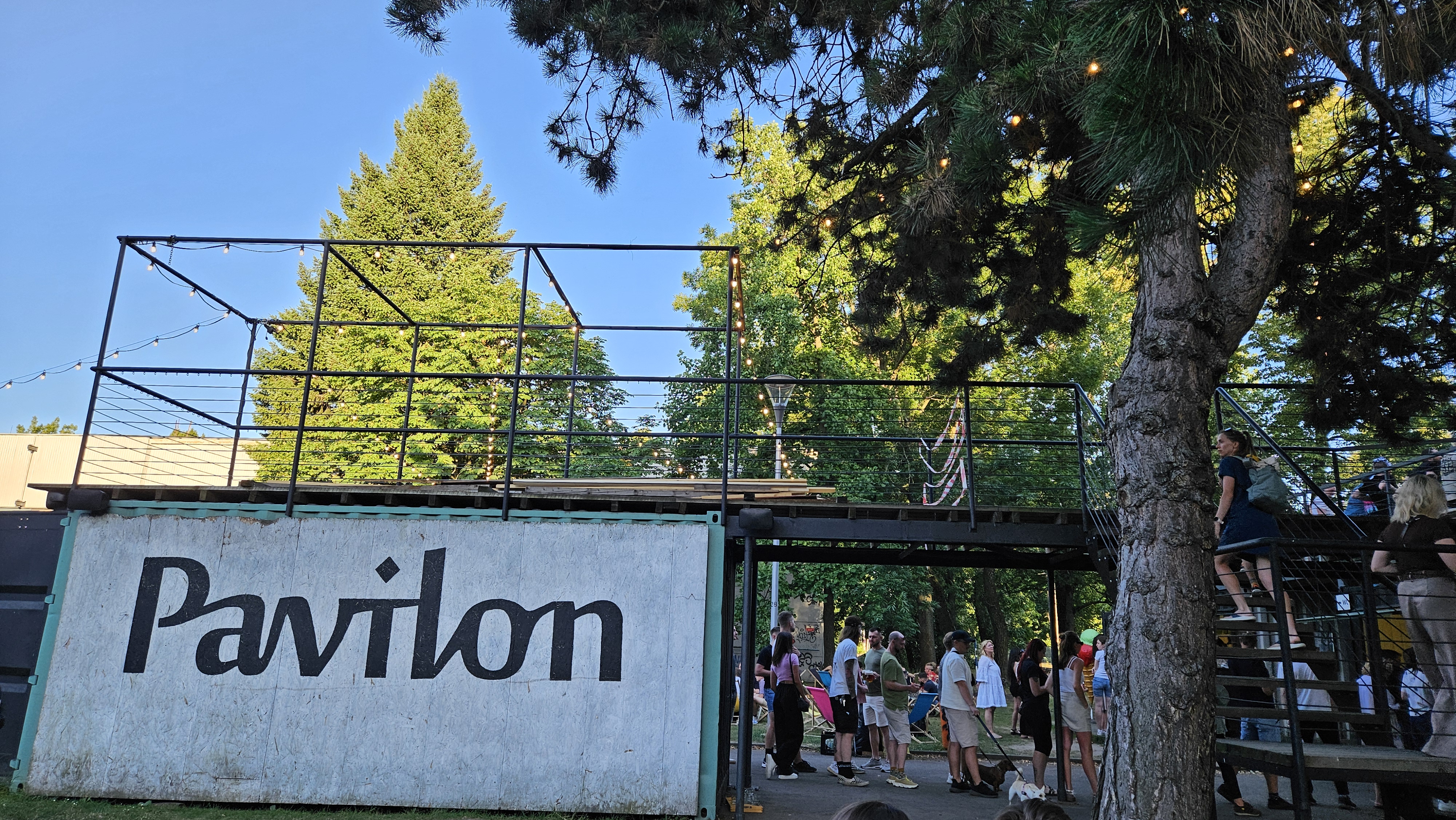 Pavilon foto 4