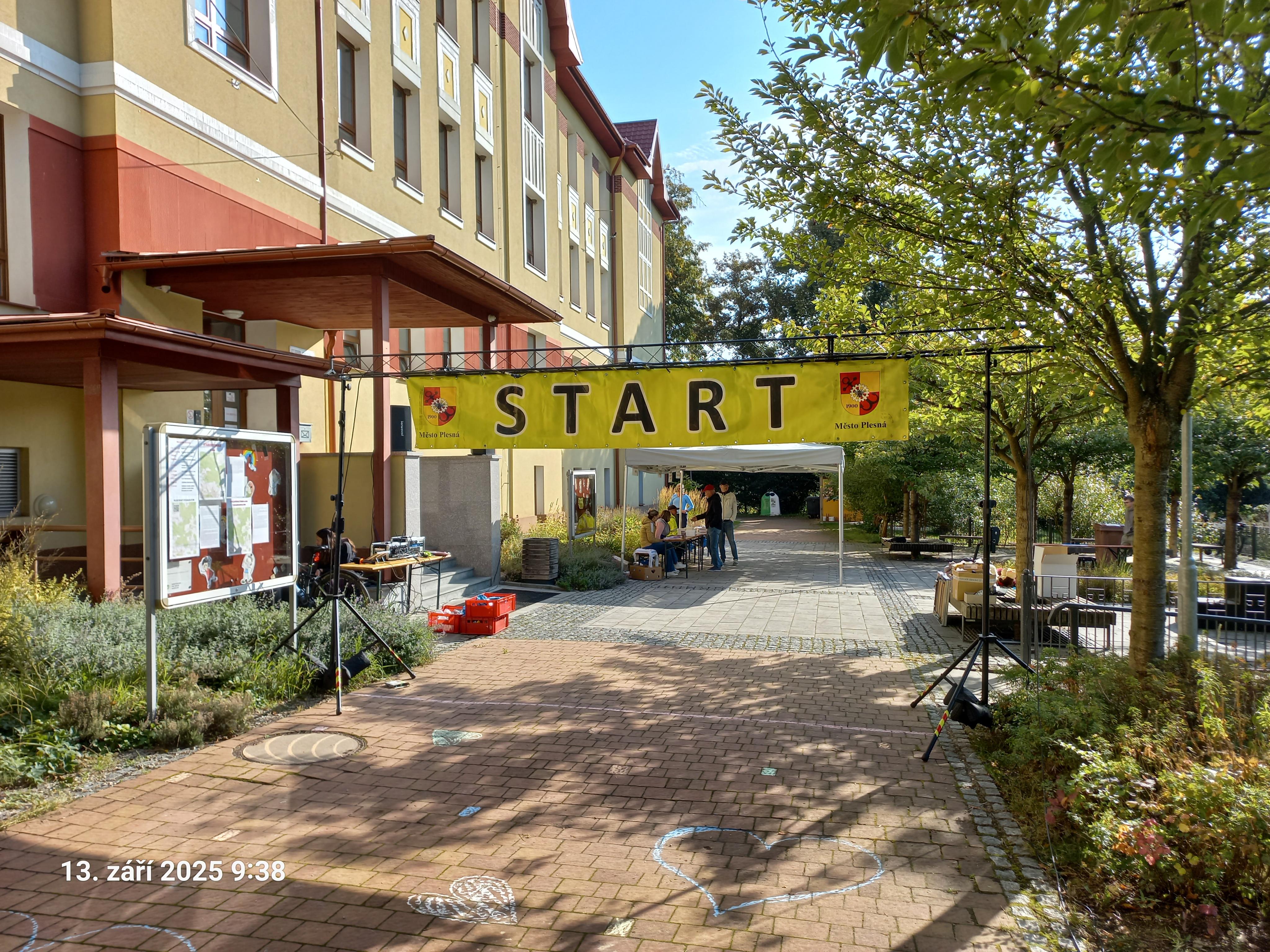 Základní škola a mateřská škola Plesná, příspěvková organizace foto 2