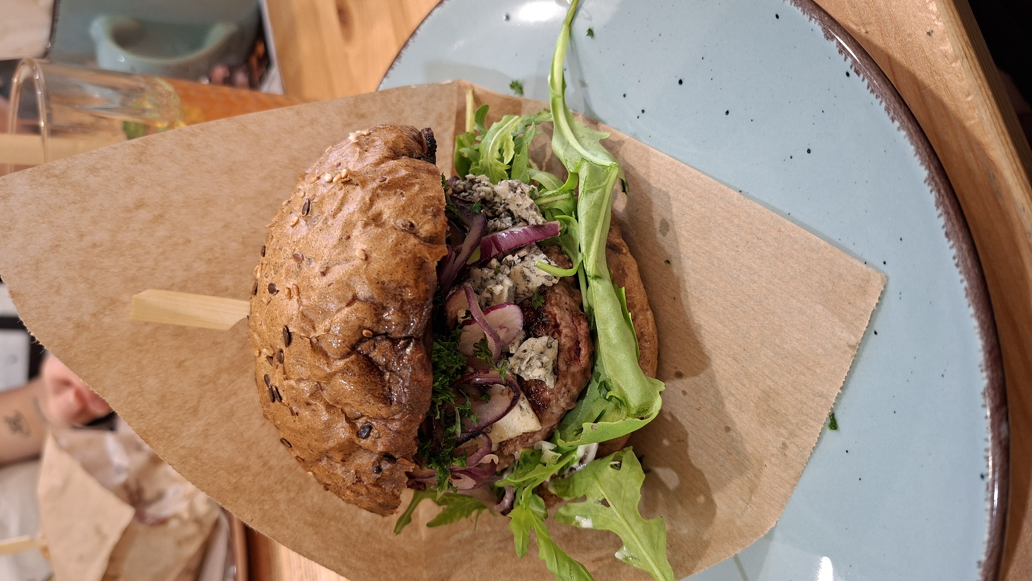 Brunette Burger foto 1