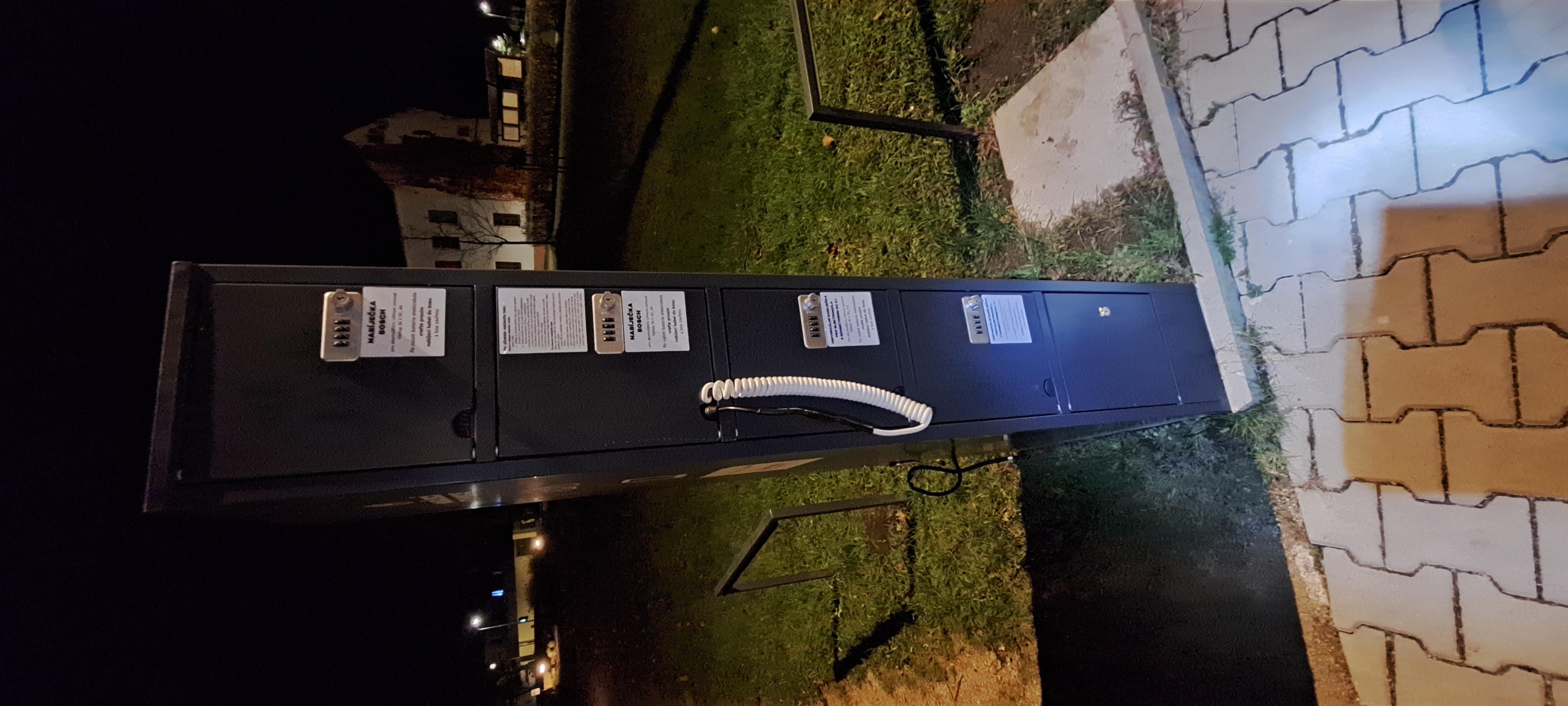 Nabíjecí stanice pro elektrokola Ralsko foto 2