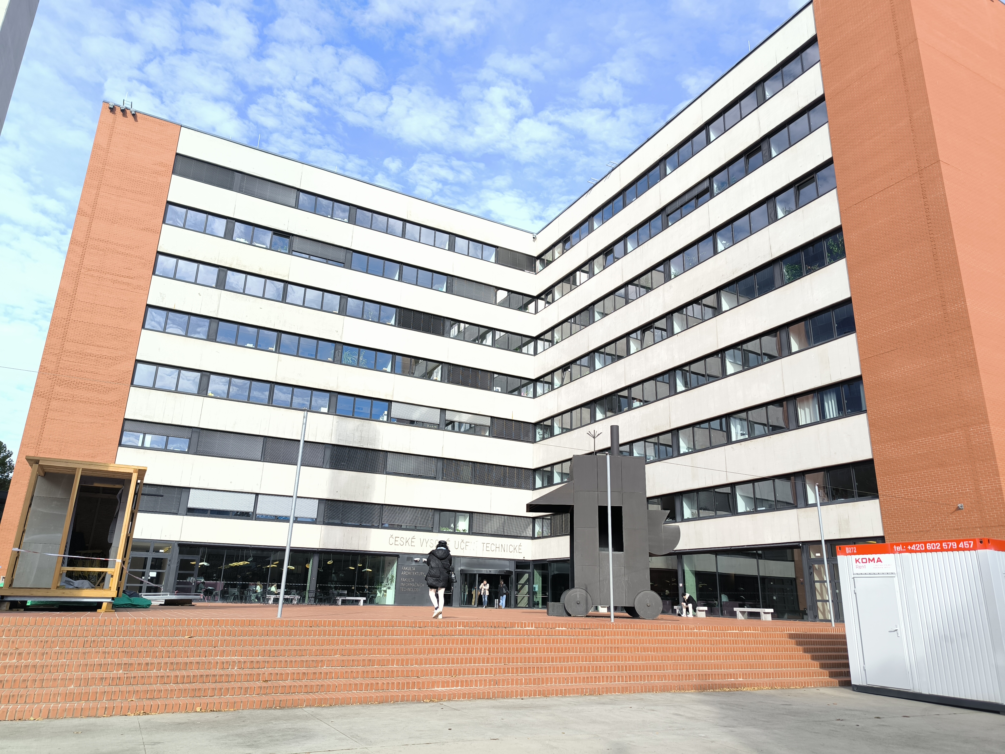 České vysoké učení technické v Praze - Katedra číslicového návrhu Fakulty informačních technologií foto 1