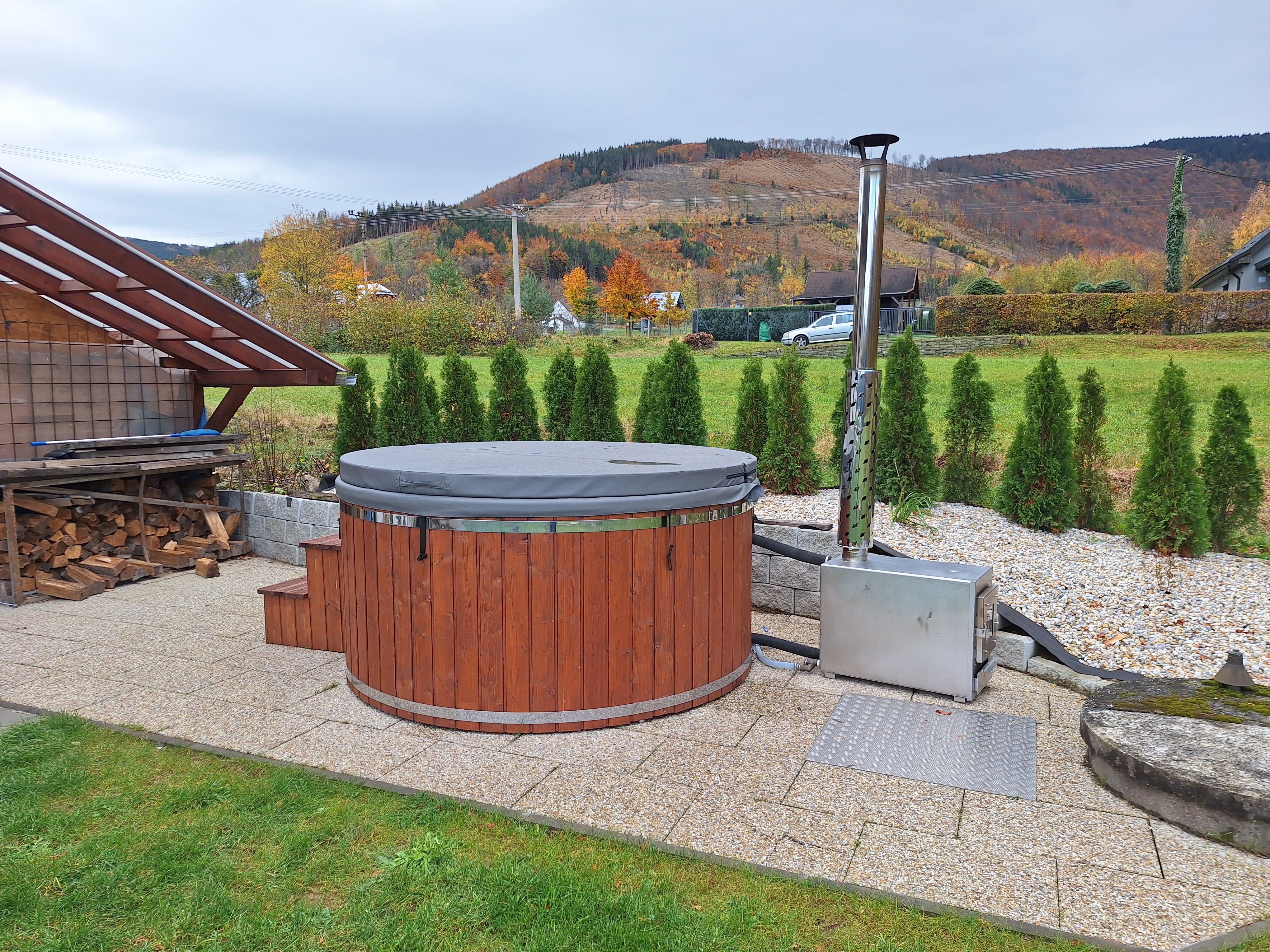 Na chalupě u lesa foto 2