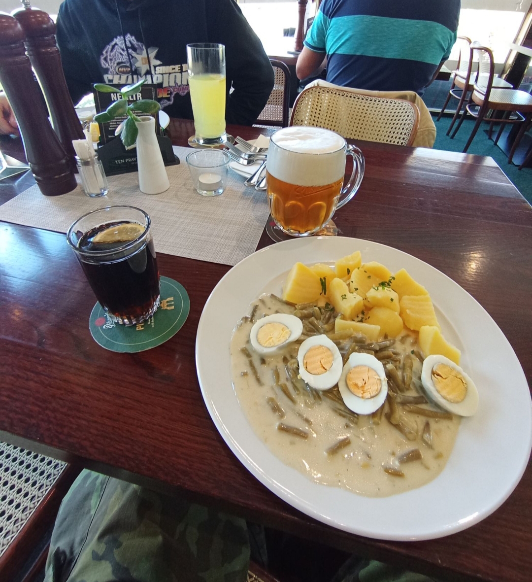 Restaurace penzionu Rondo foto 6