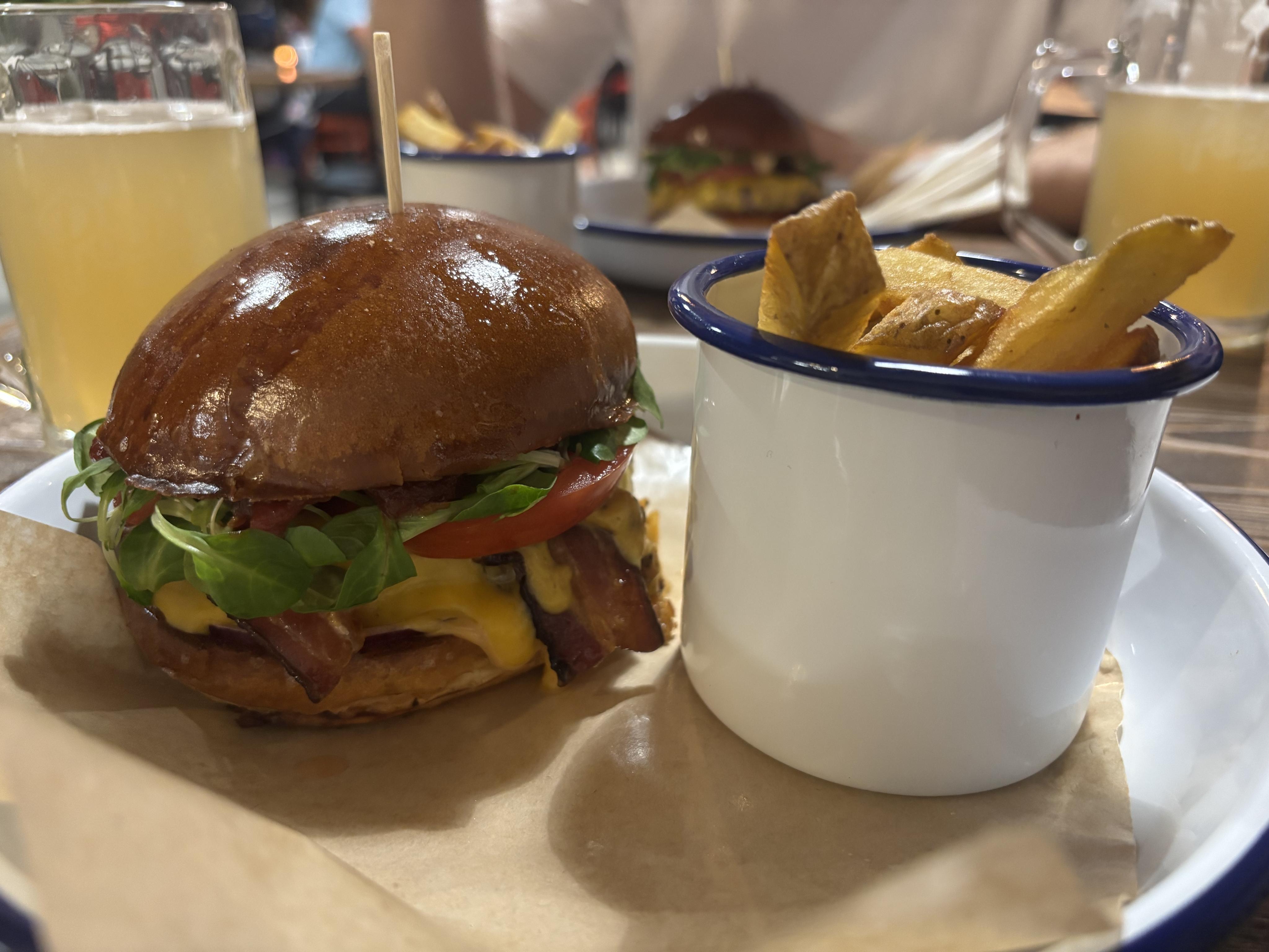 Mama's Burger foto 2