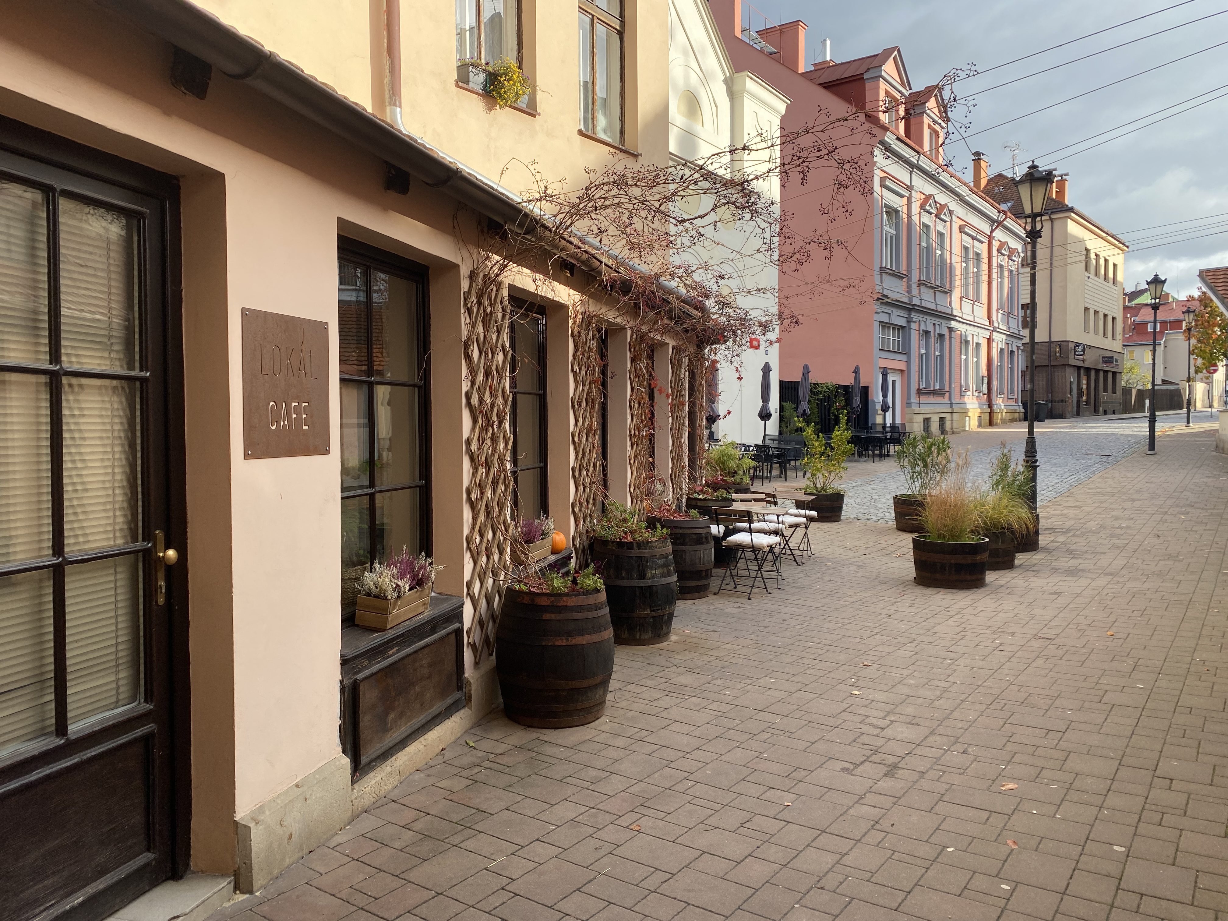 LOKÁL CAFE foto 4