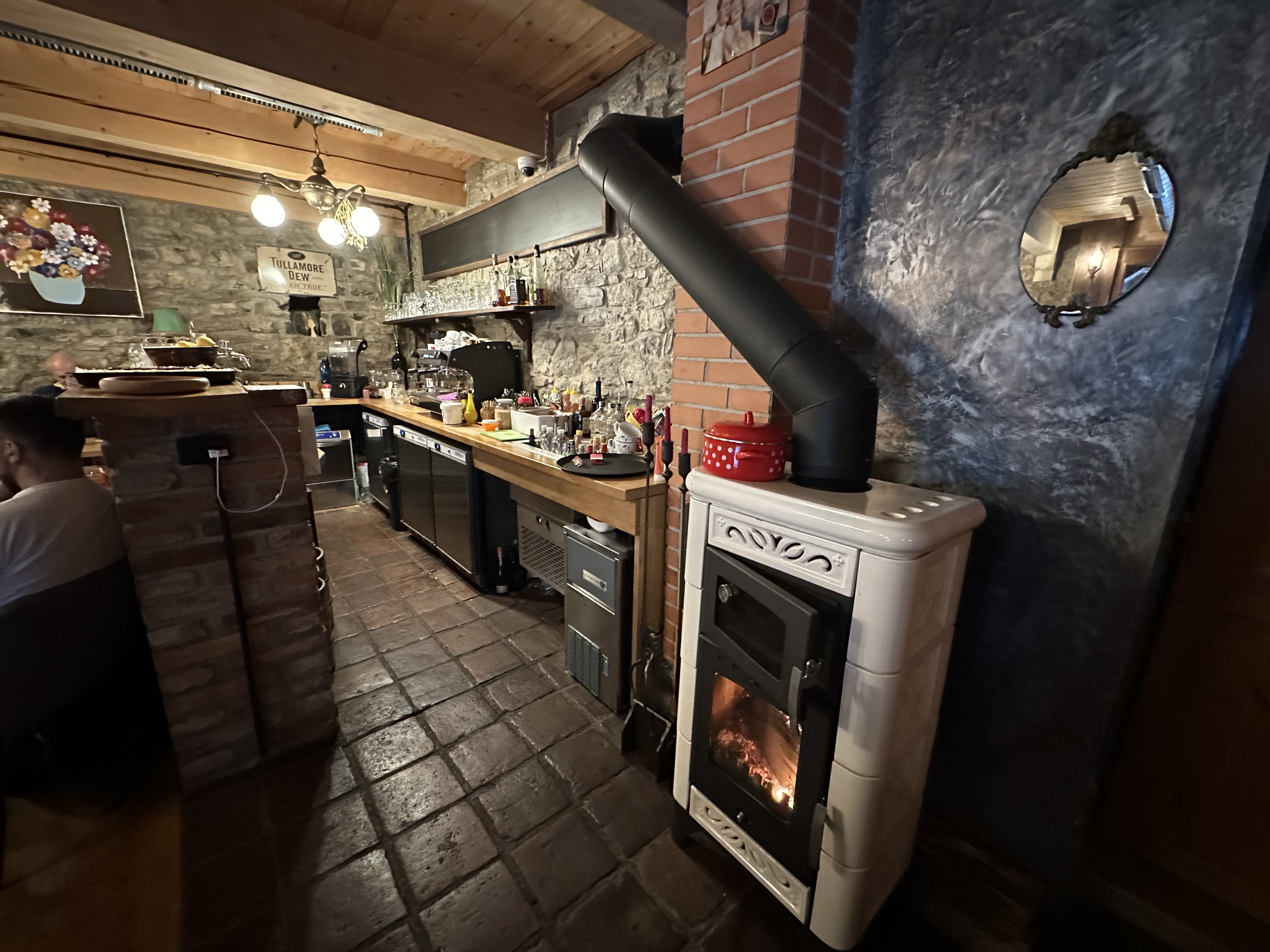 Cafe bar Stodola foto 3