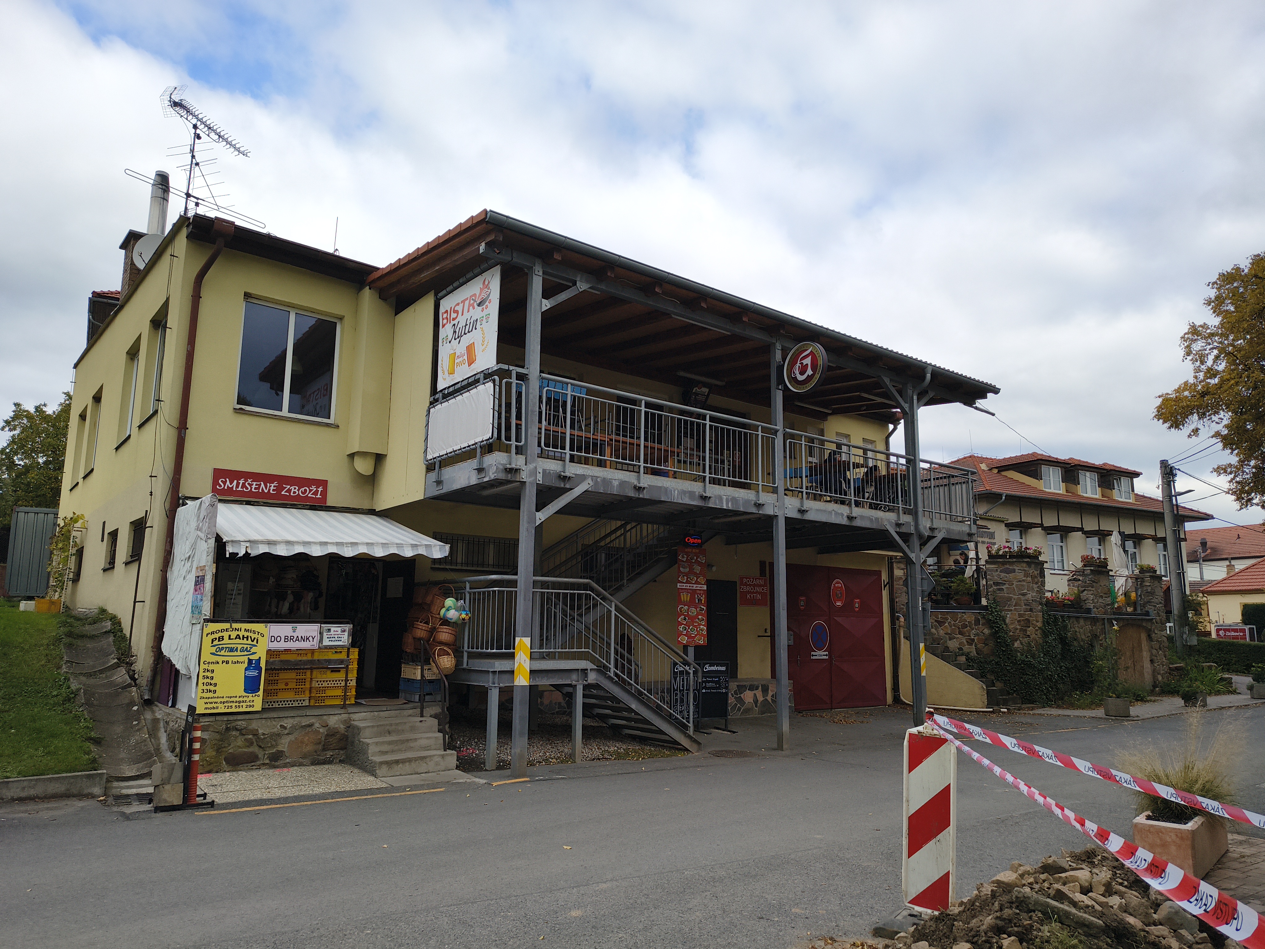 Občerstvení Kovárna pro radost foto 2