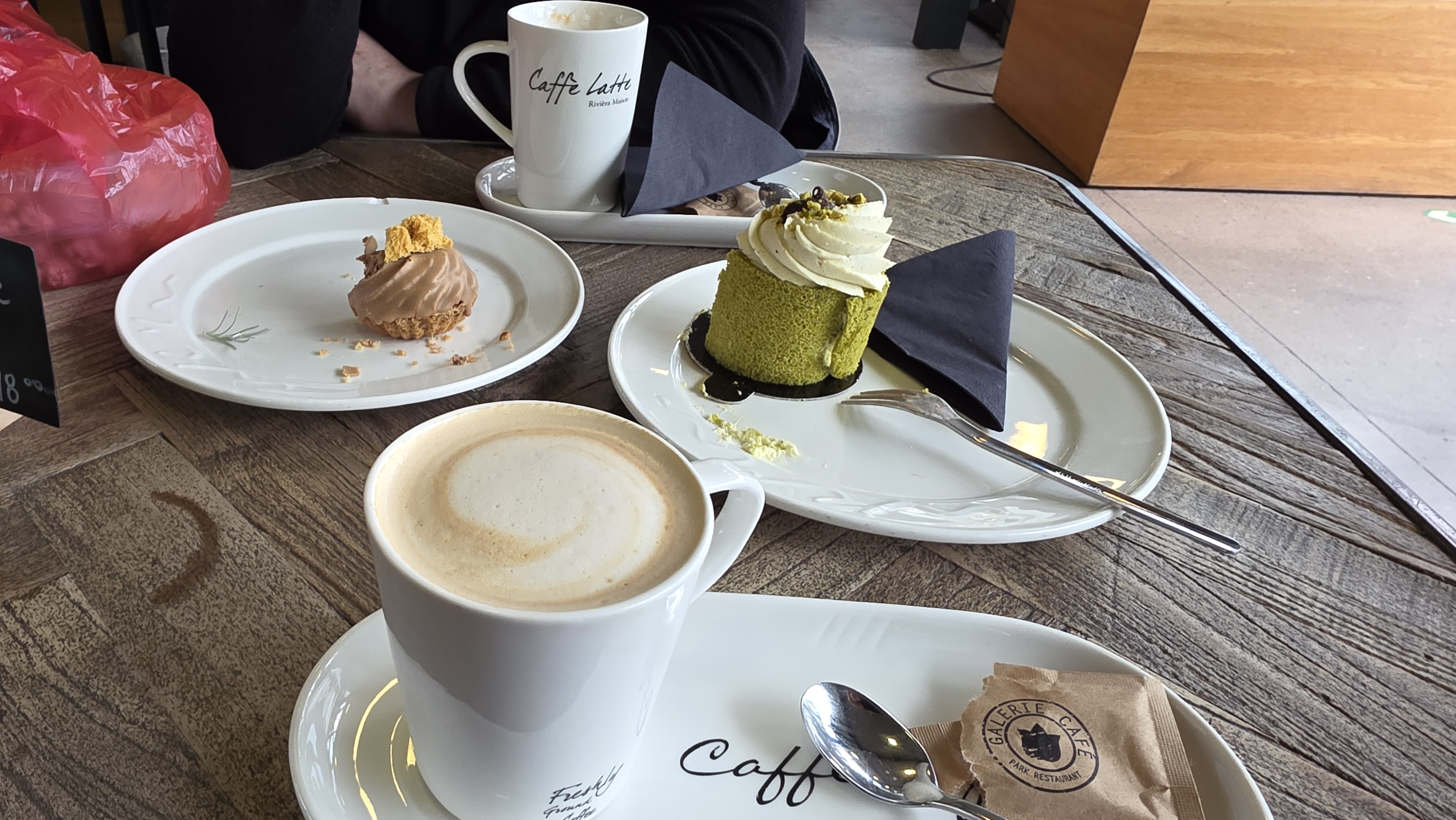 GALERIE CAFÉ - PARK RESTAURANT foto 2