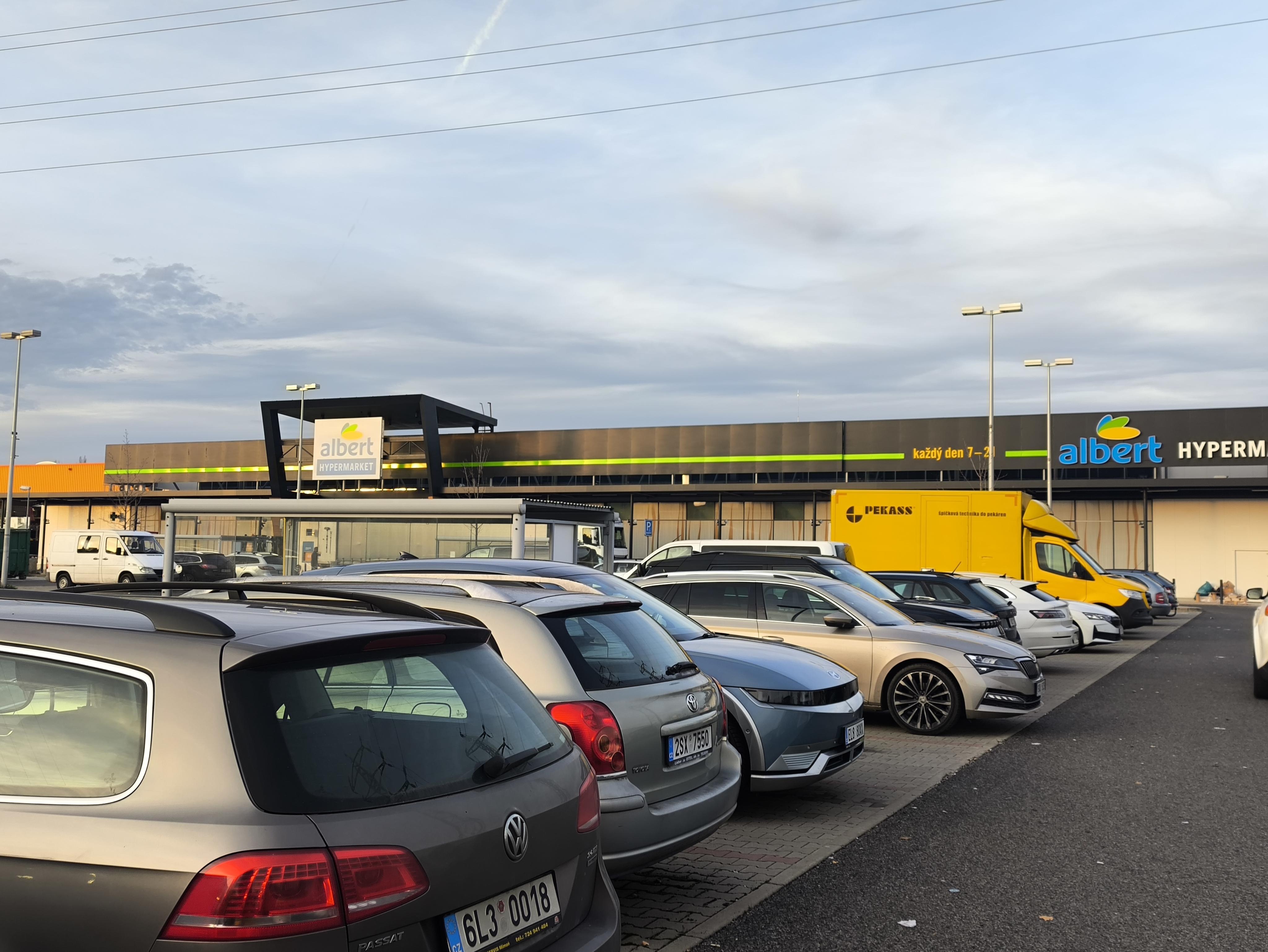 Albert Hypermarket foto 4