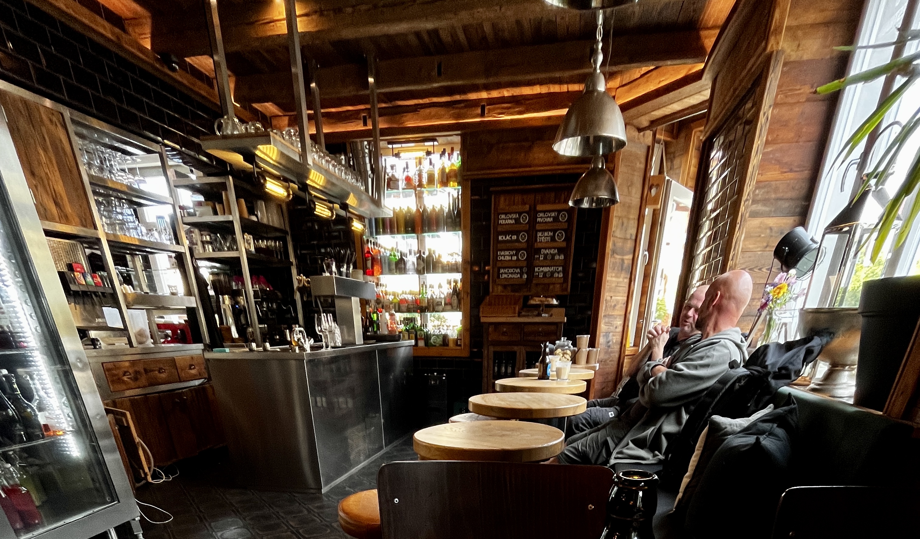 Šestidomí restaurace foto 1