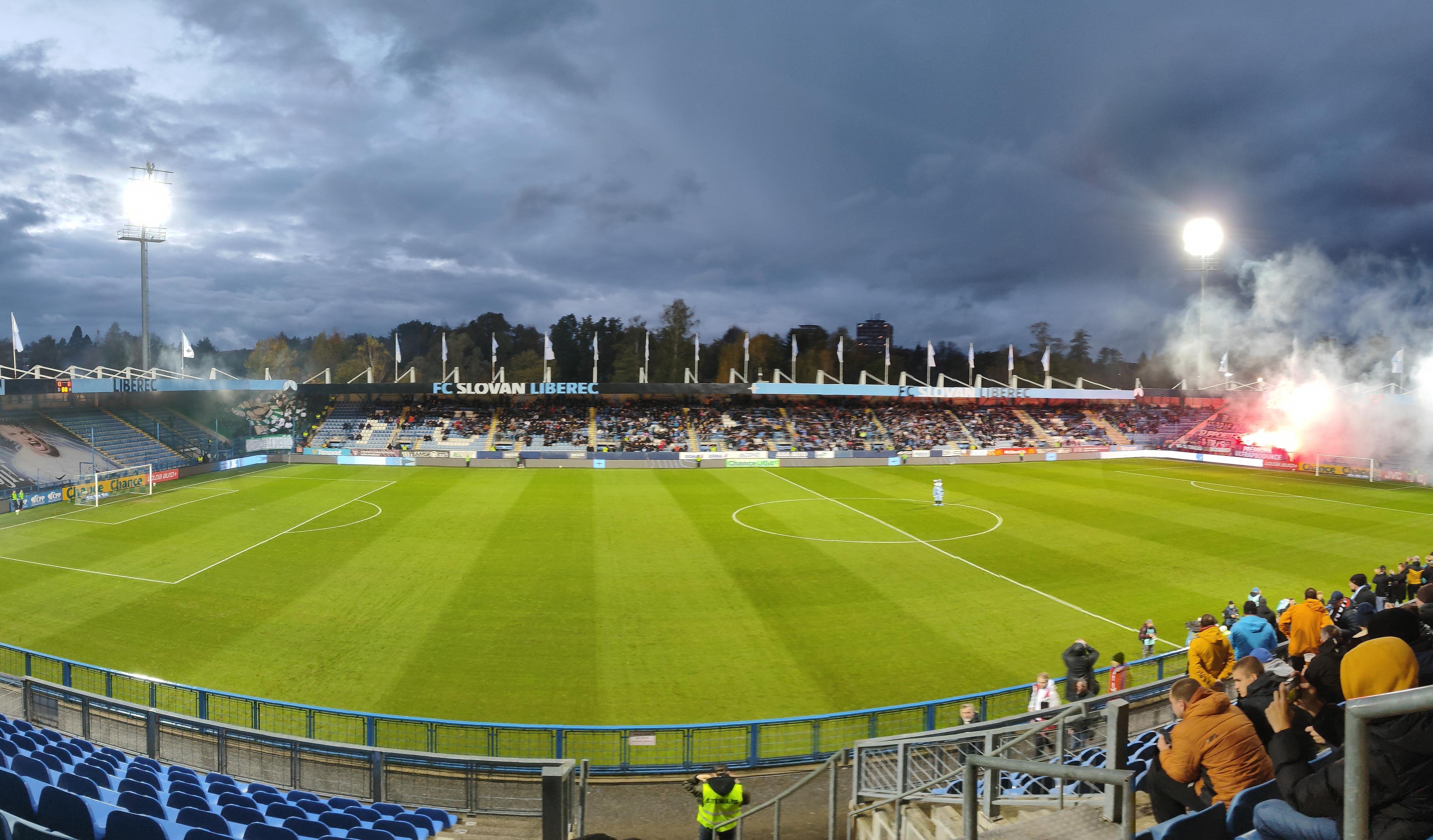 Stadion U Nisy foto 2