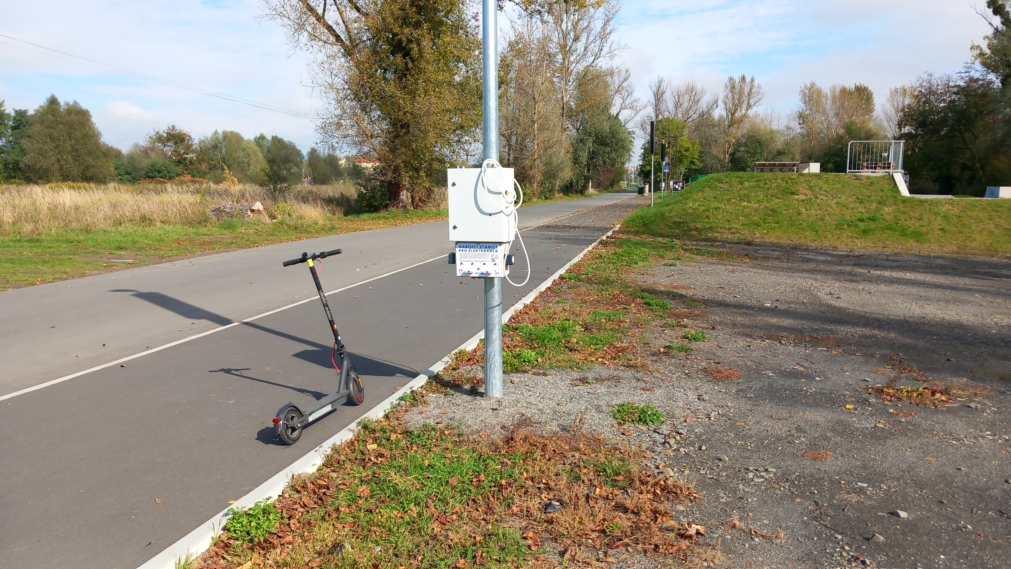 Nabíjecí zásuvka pro elektrokola - Hranice foto 3