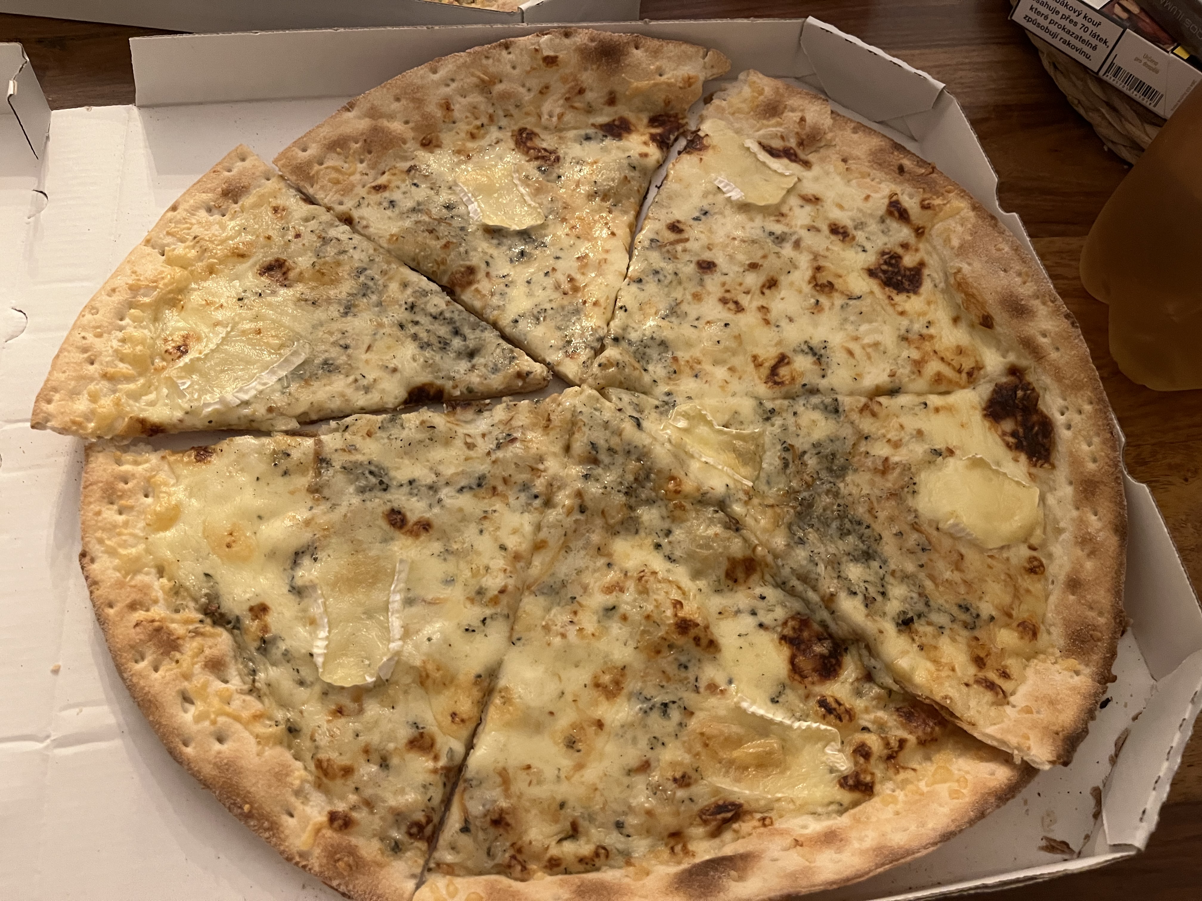 KM PIZZA foto 6