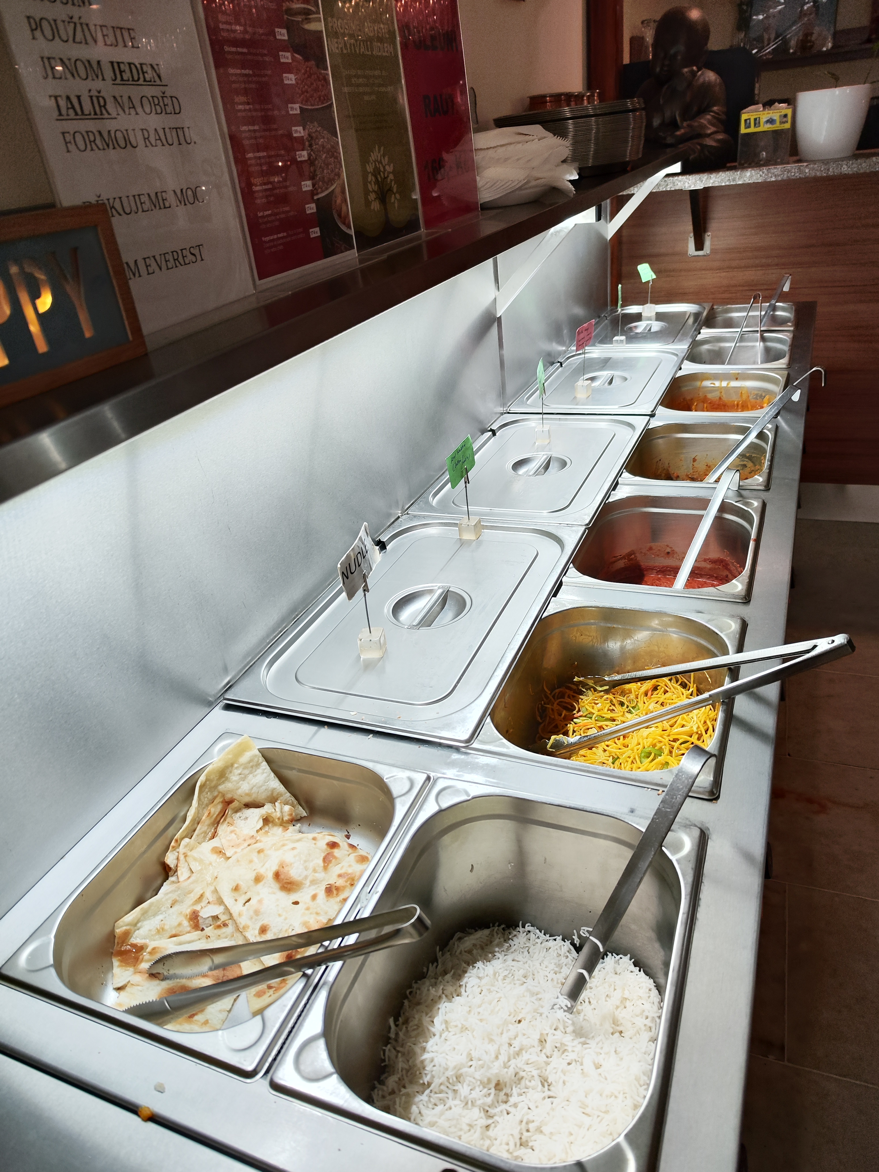 Indická a Nepálská restaurace Everest Ústí nad Labem foto 5