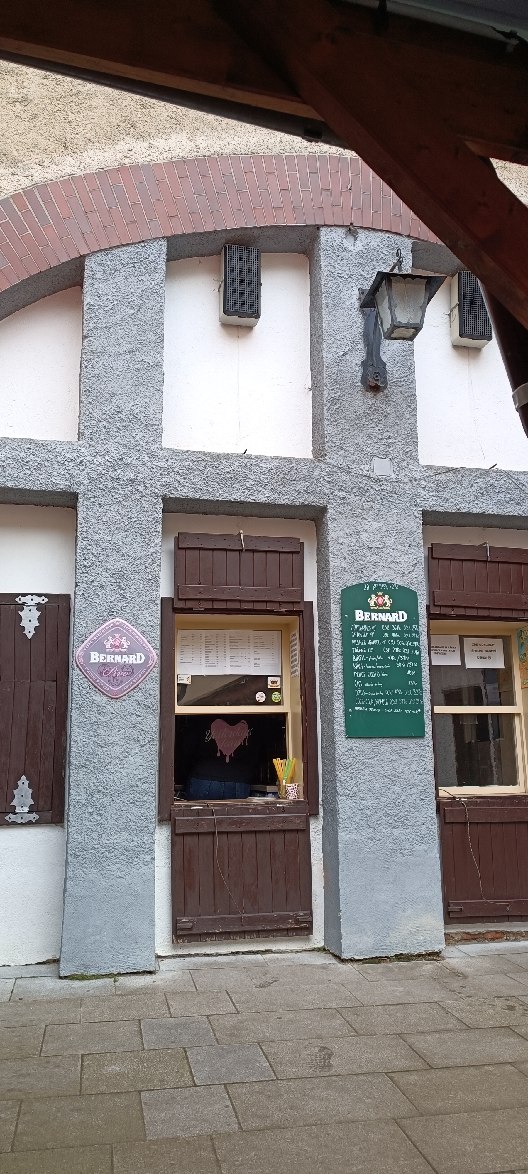 Občerstvení na Hůrce foto 3