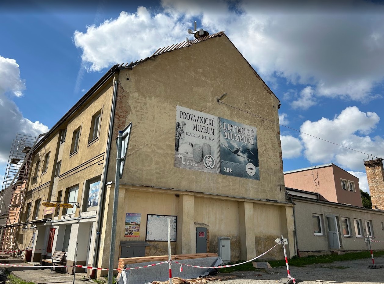 Letecké muzeum Deštná foto 2