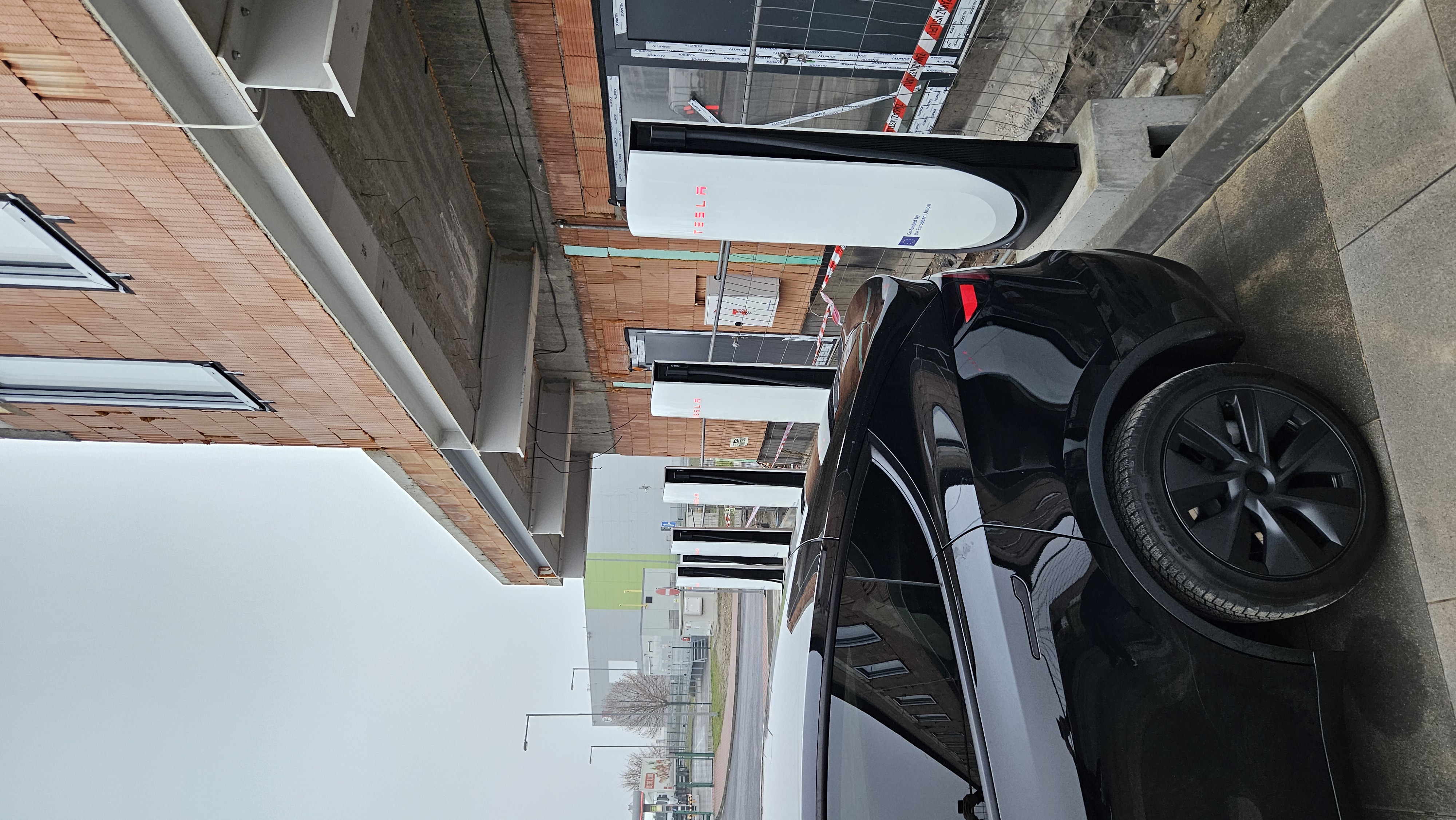 Nabíjecí stanice Tesla supercharger foto 2