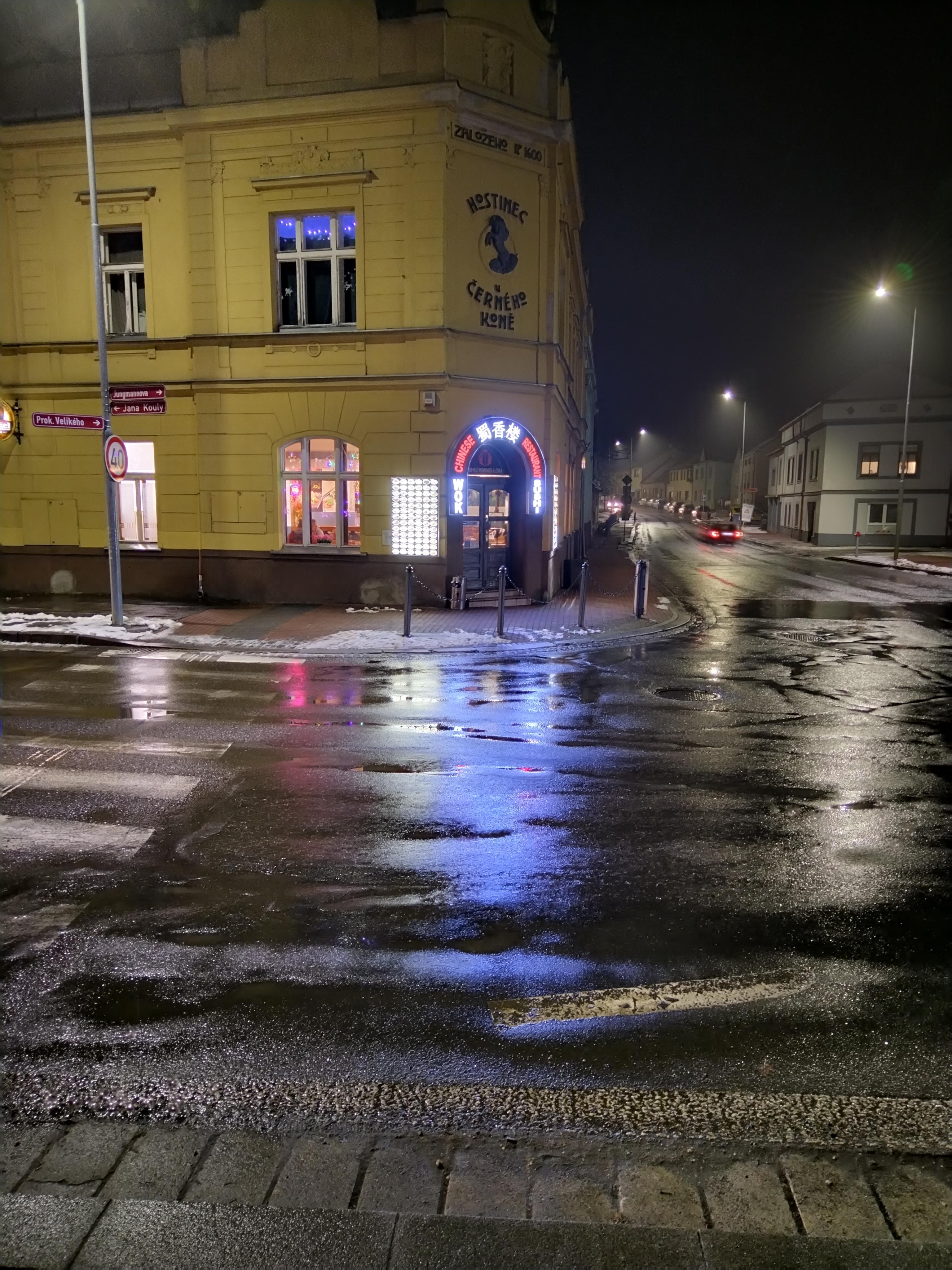 Čínská restaurace Shu Xian Glou foto 1