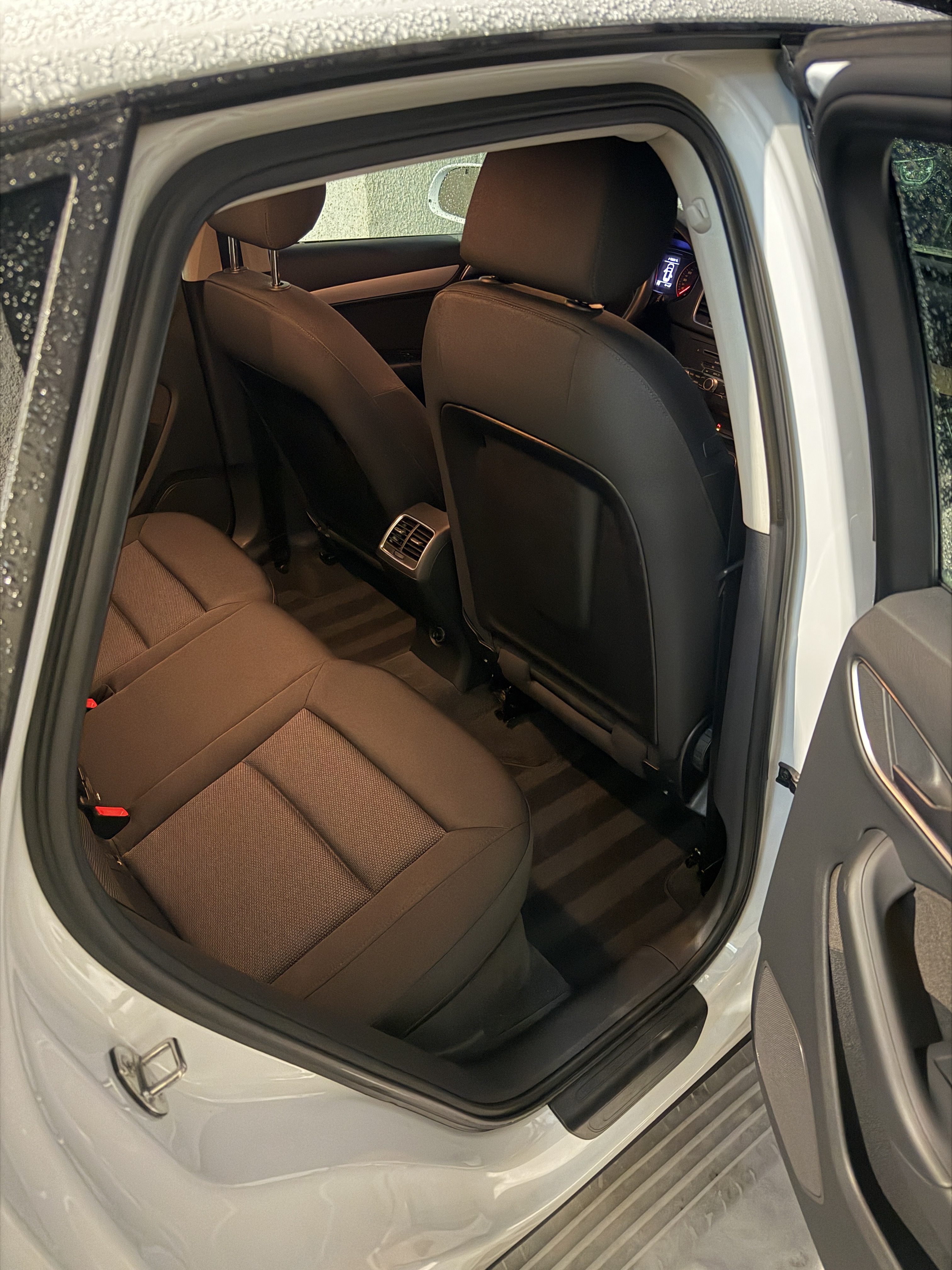 Raule Car Detail foto 5