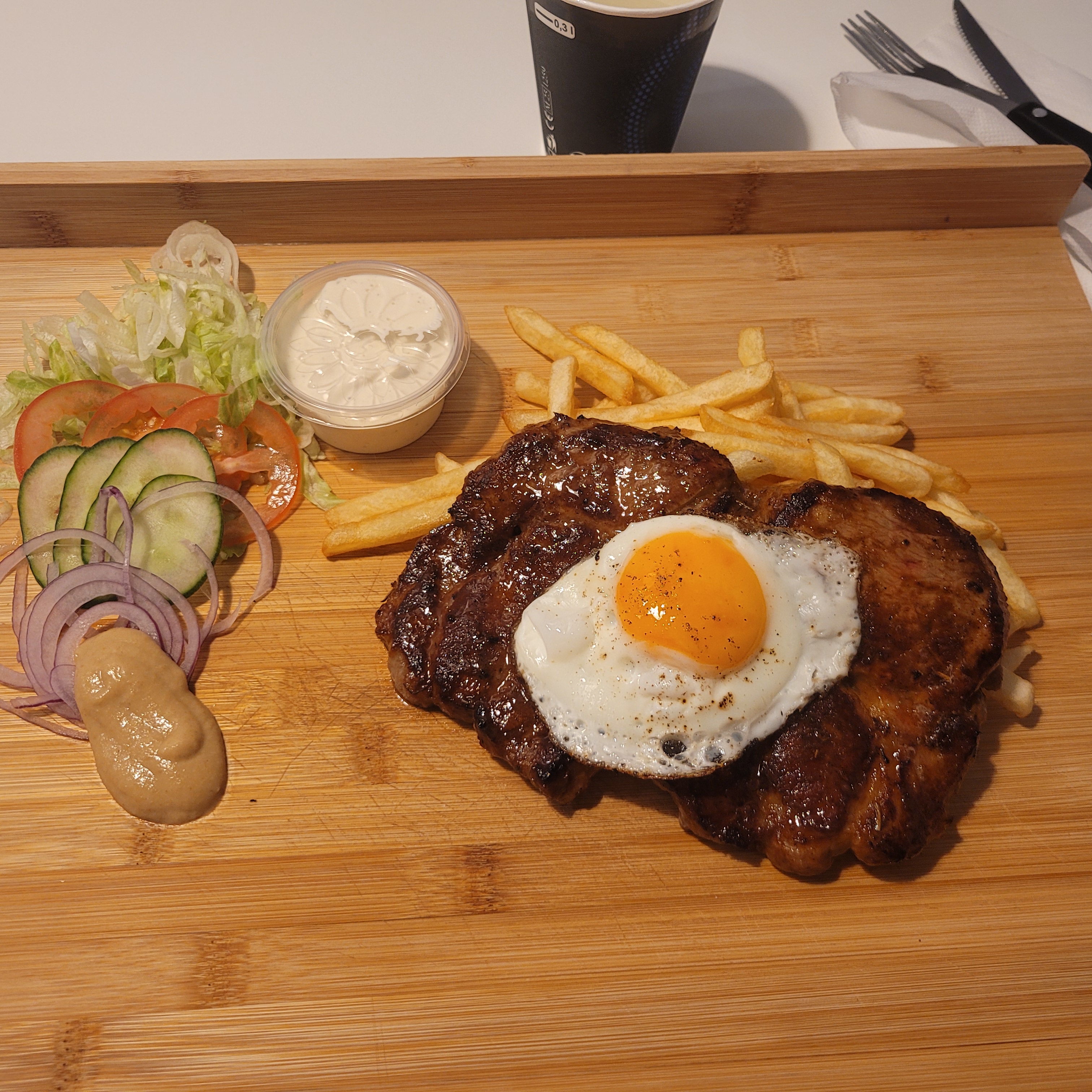 Pizza & Bistro, uzenářské speciality foto 4